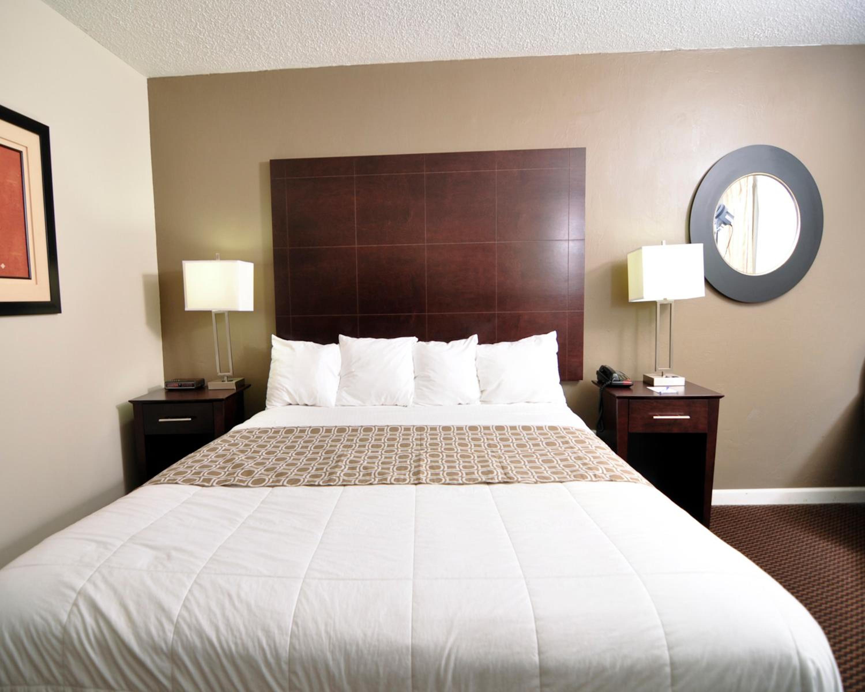 King Room- Non-Smoking - Photo 5