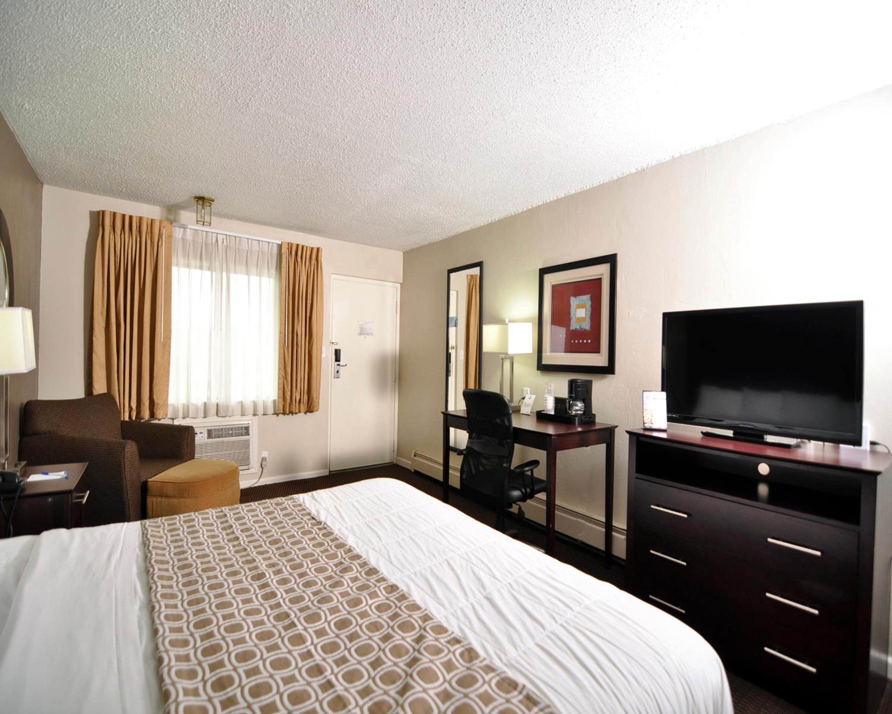 King Room- Non-Smoking - Photo 6