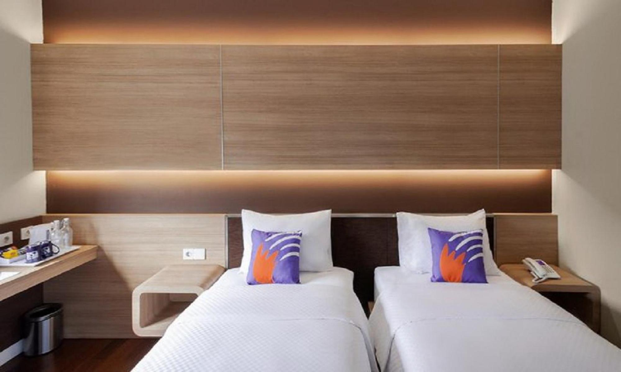 Standard Twin Room - Photo 4