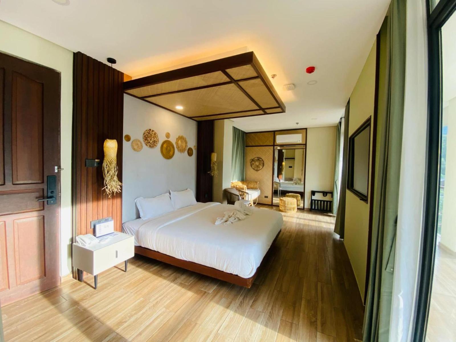Suite King Room with Sea View