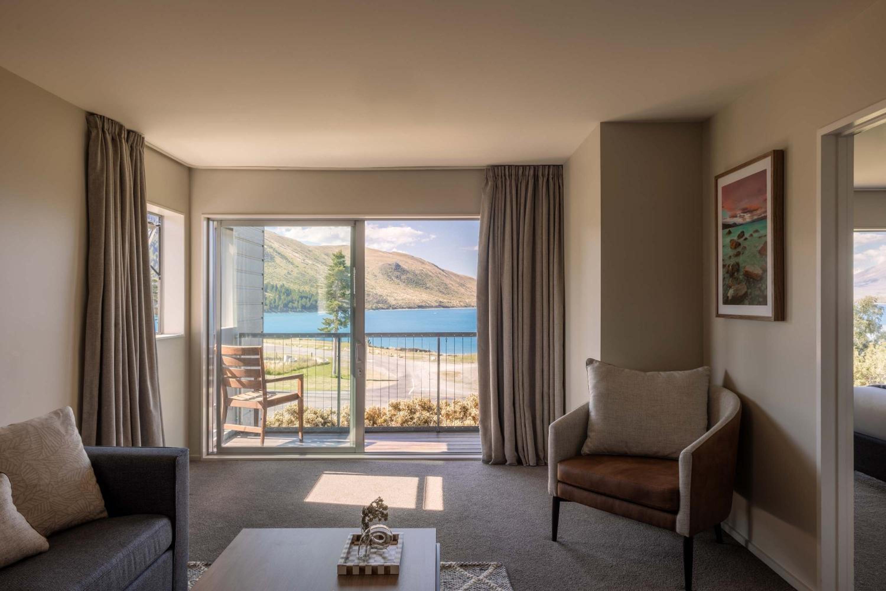 One-bedroom lake view villa - Photo 5