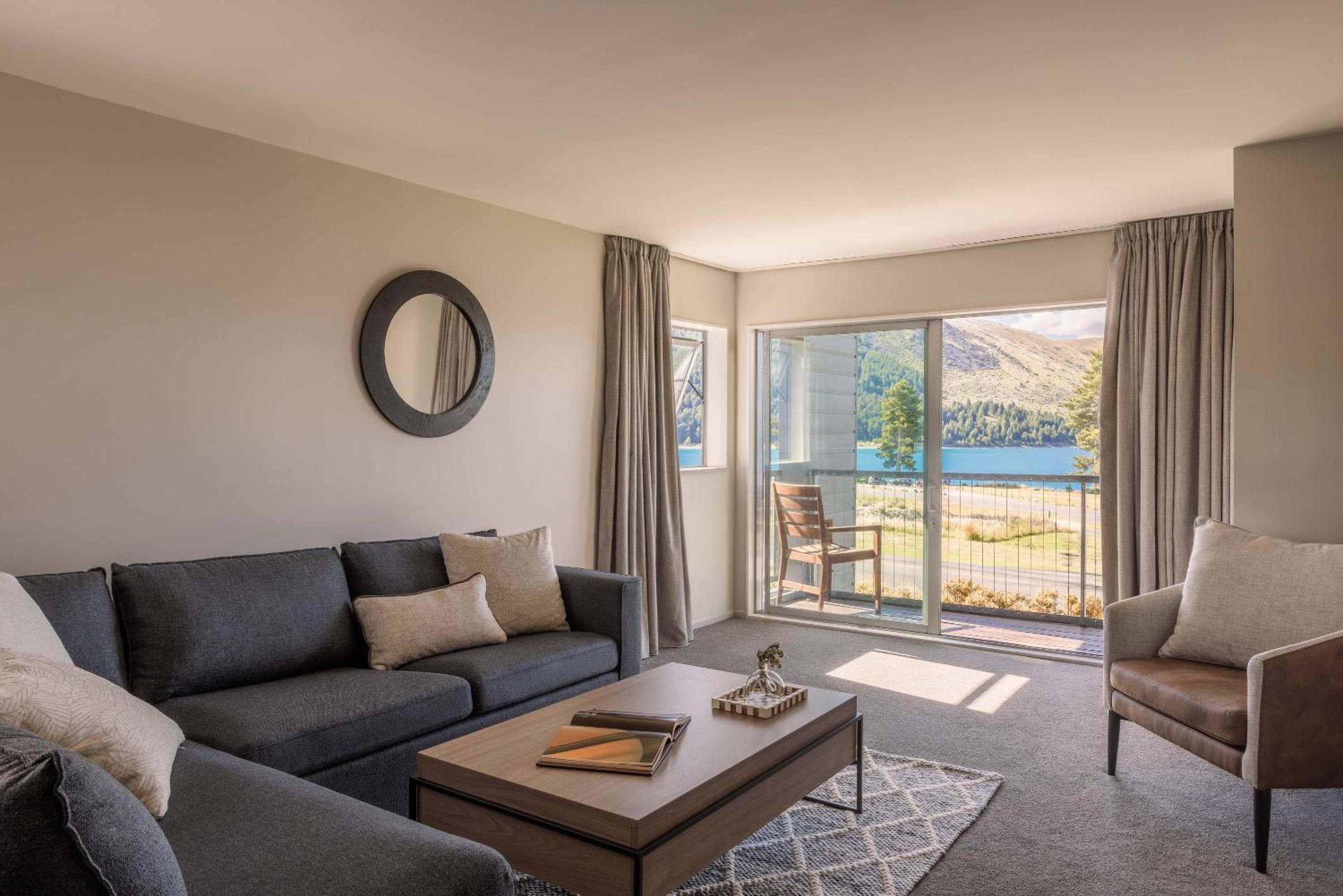 One-bedroom lake view villa - Photo 4
