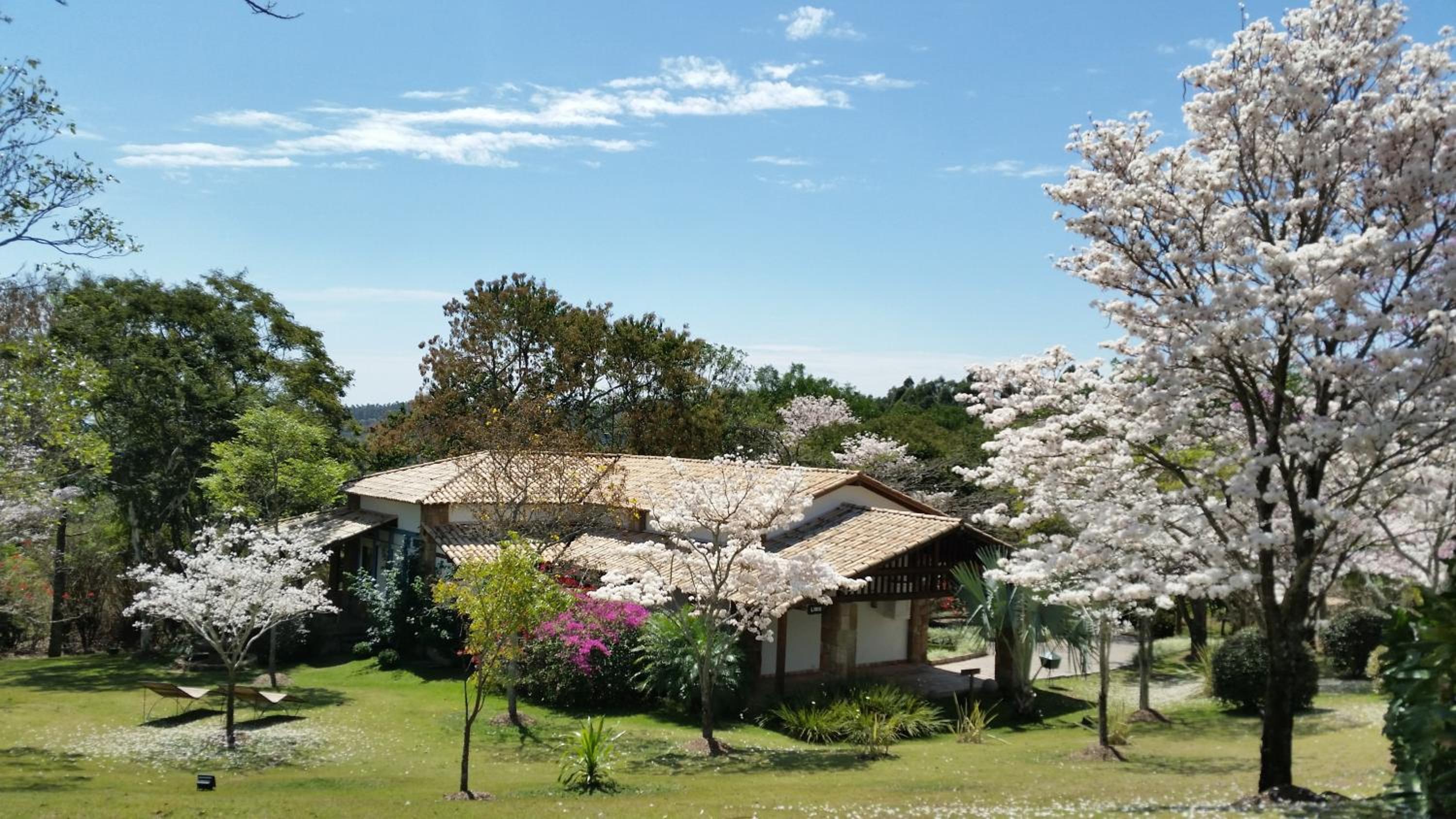 Villa with Valley View - Photo 4