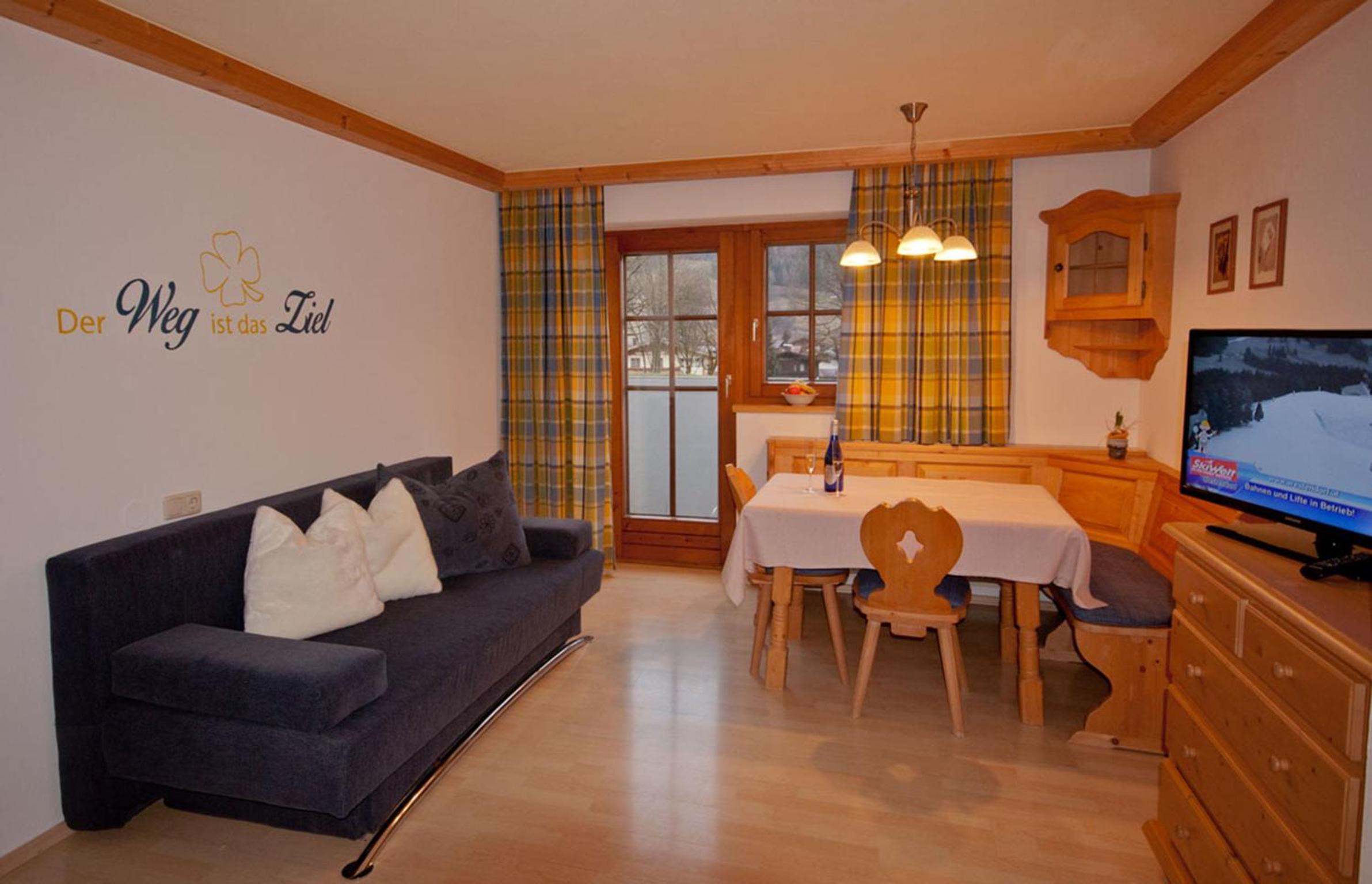 One-Bedroom Apartment with Terrace photo 3