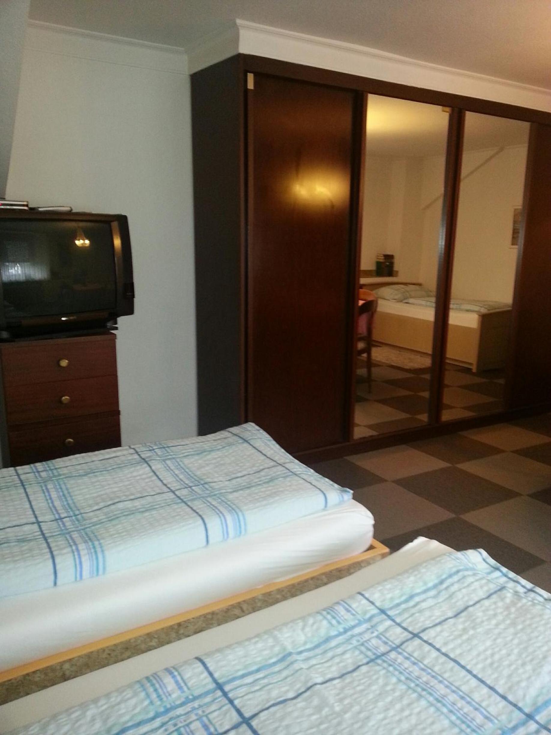 Triple Room - Photo 5