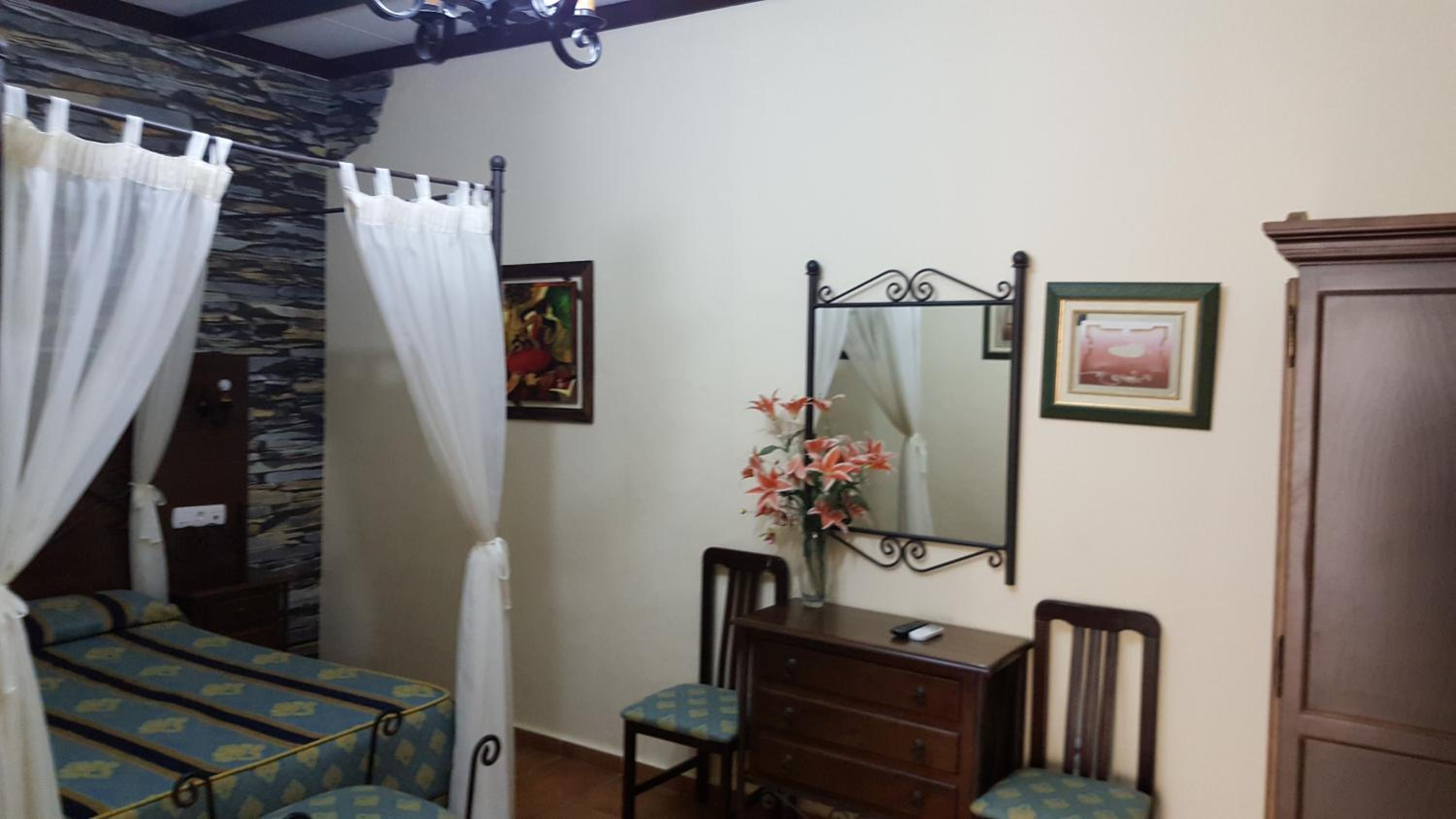 Double or Twin Room photo 2