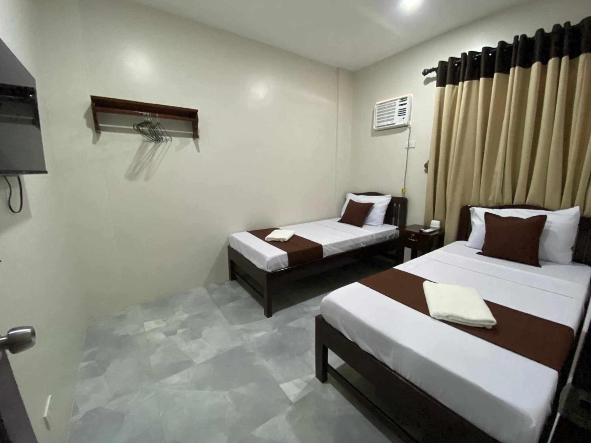Triple Room - Photo 6