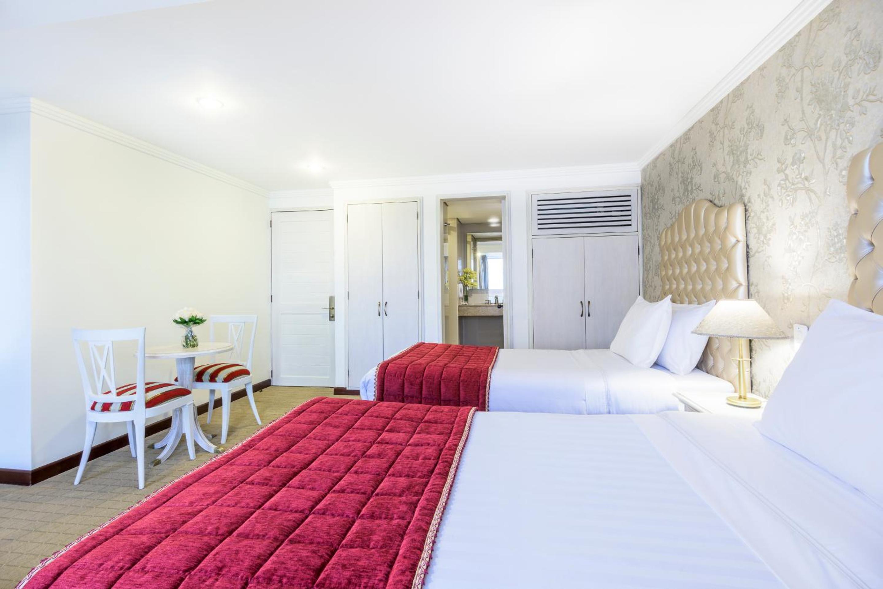 Standard Twin Room - Photo 4