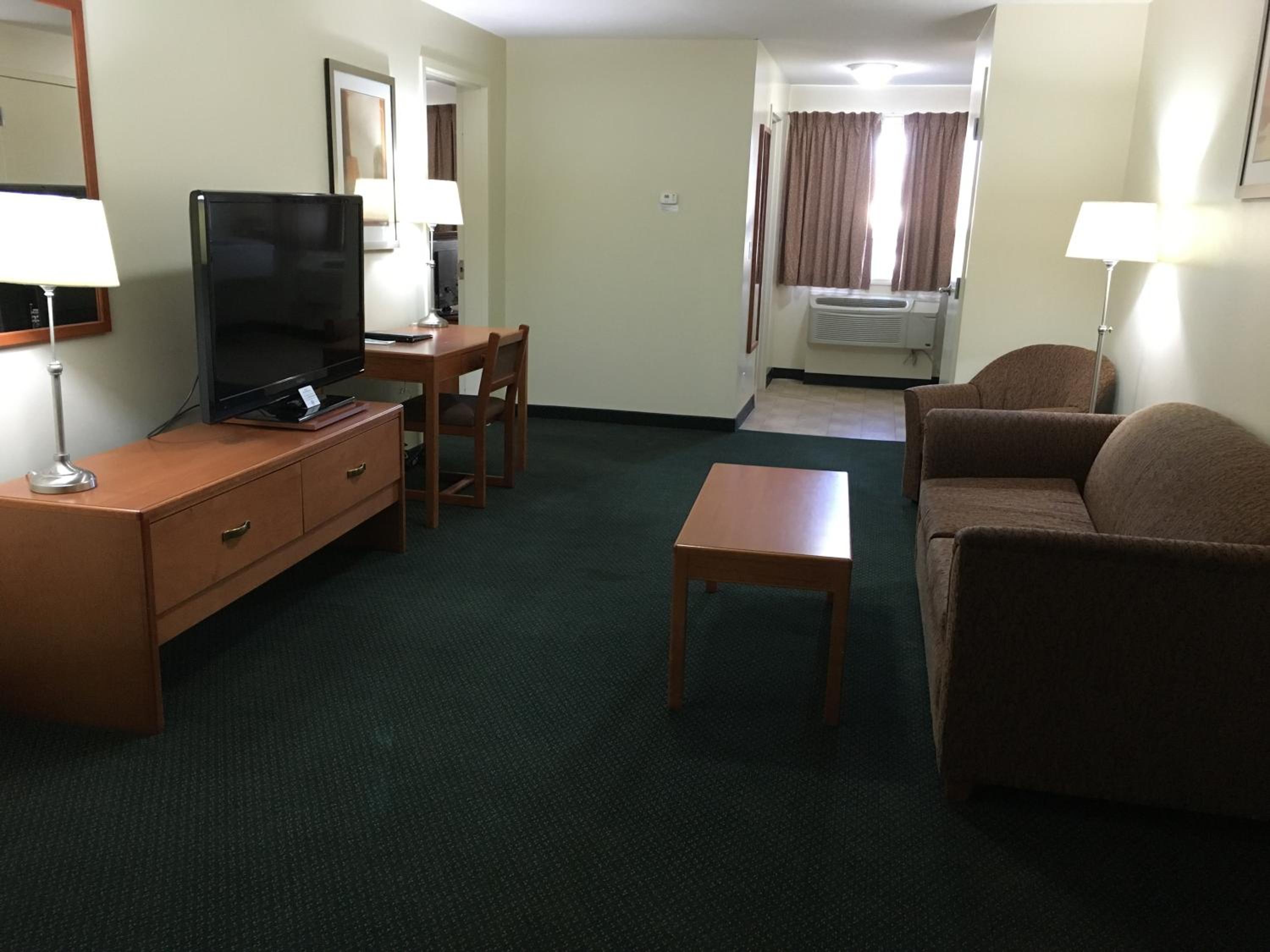 Two-Bedroom Suite - Non Smoking photo 2