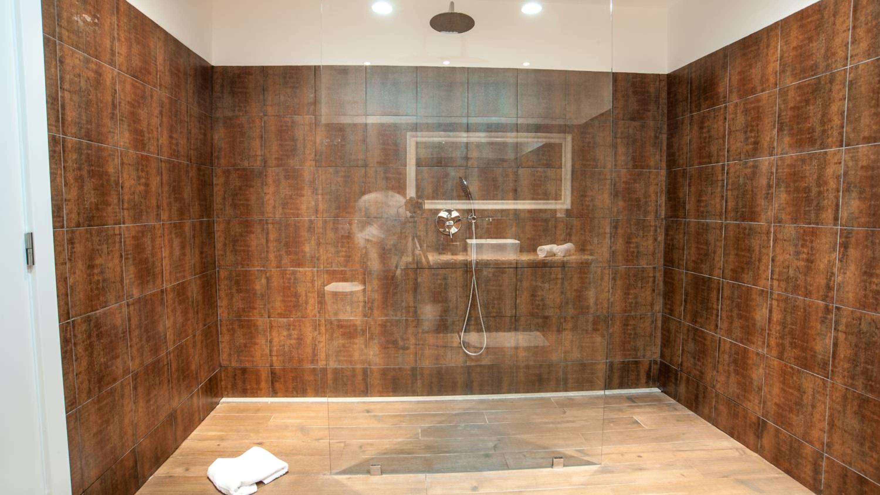Superior Studio photo 2