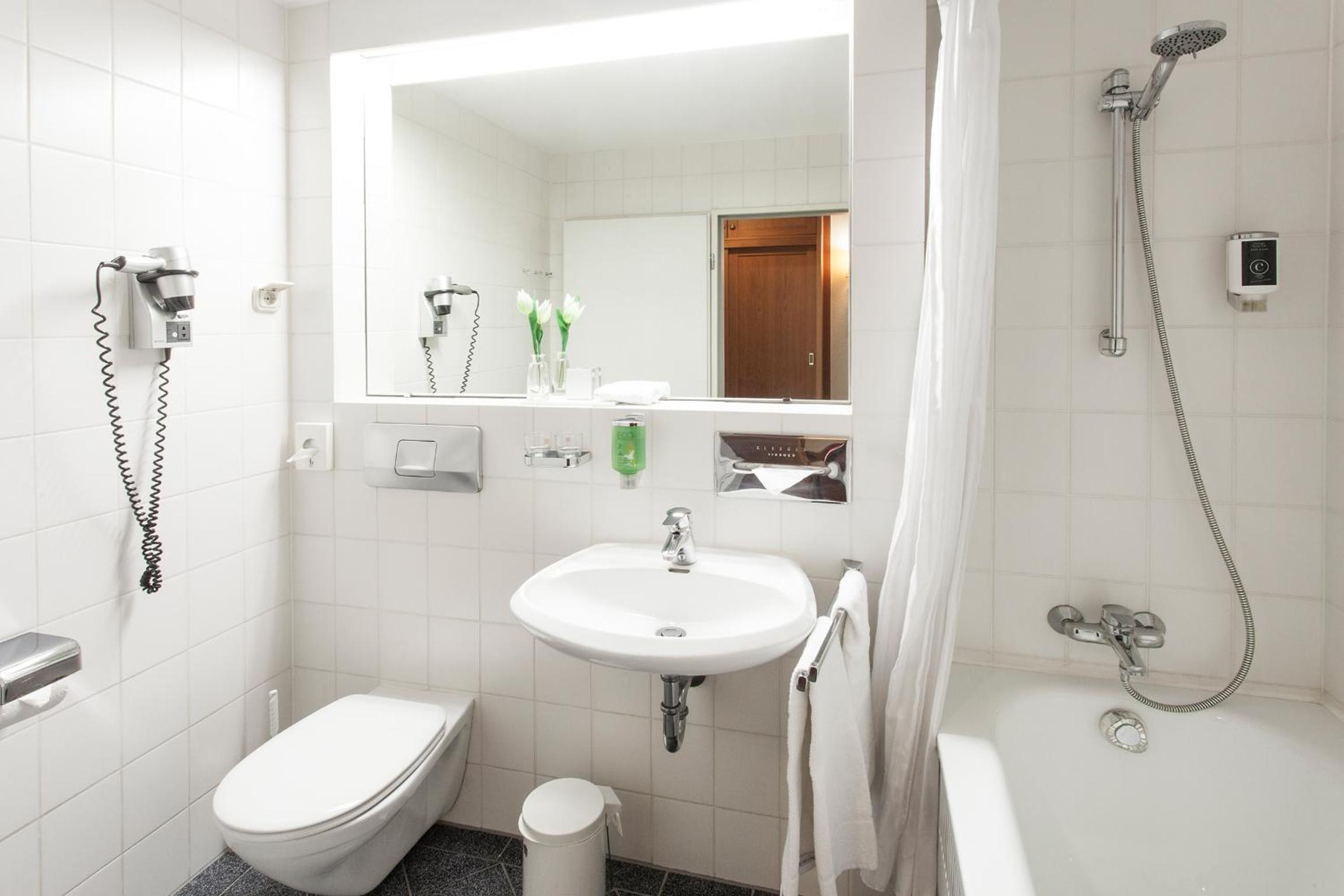 Standard Double Room - Photo 2