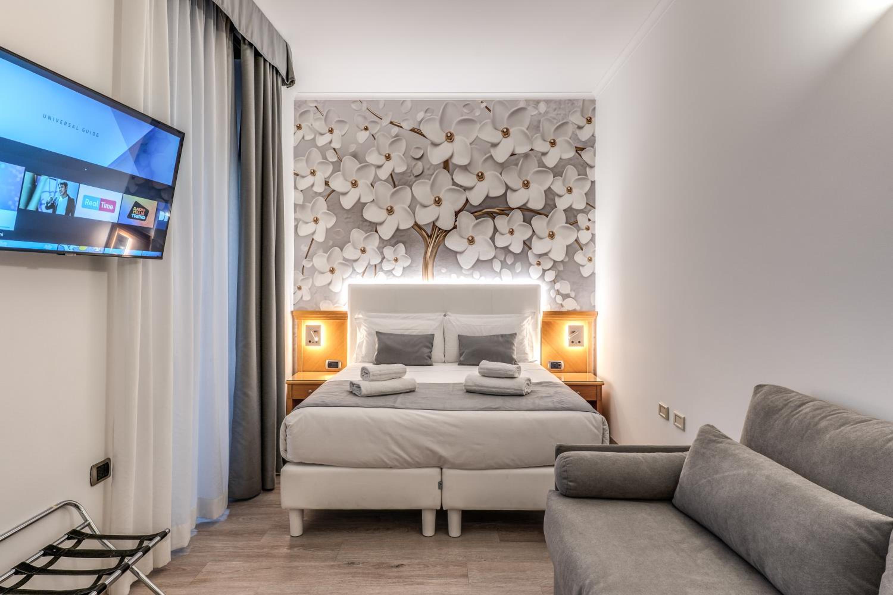 Family Room photo 1