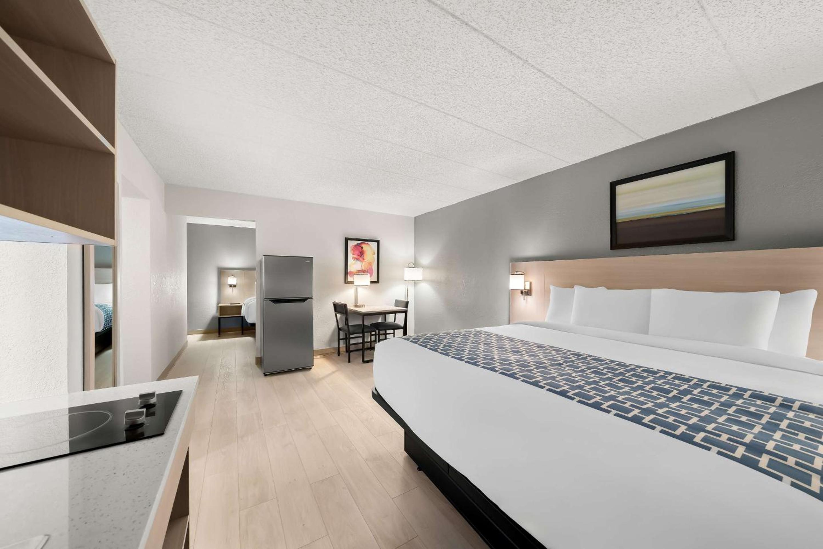 King Suite with Two King Beds Kitchenette - Non-Smoking