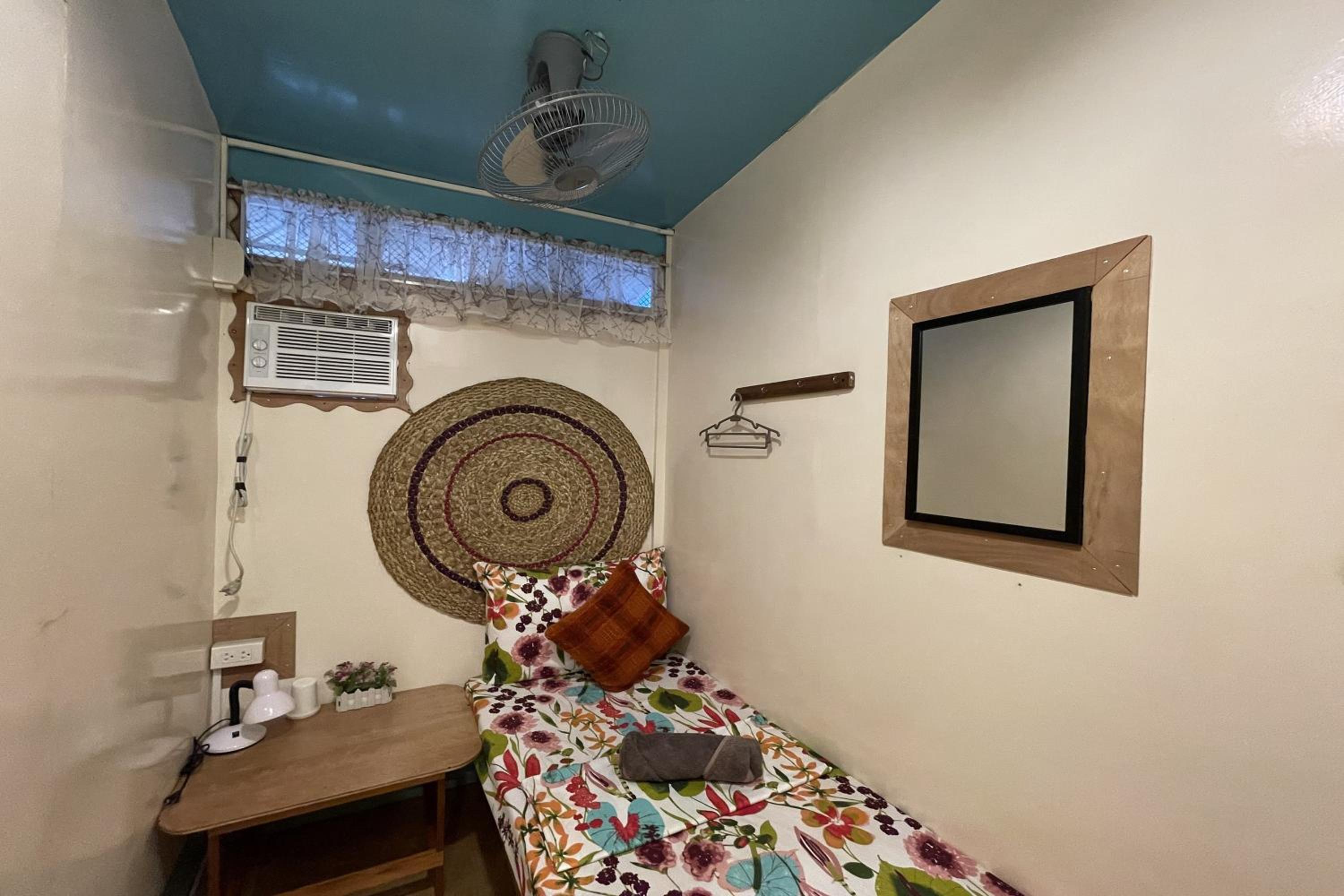 Budget Single Room photo 2