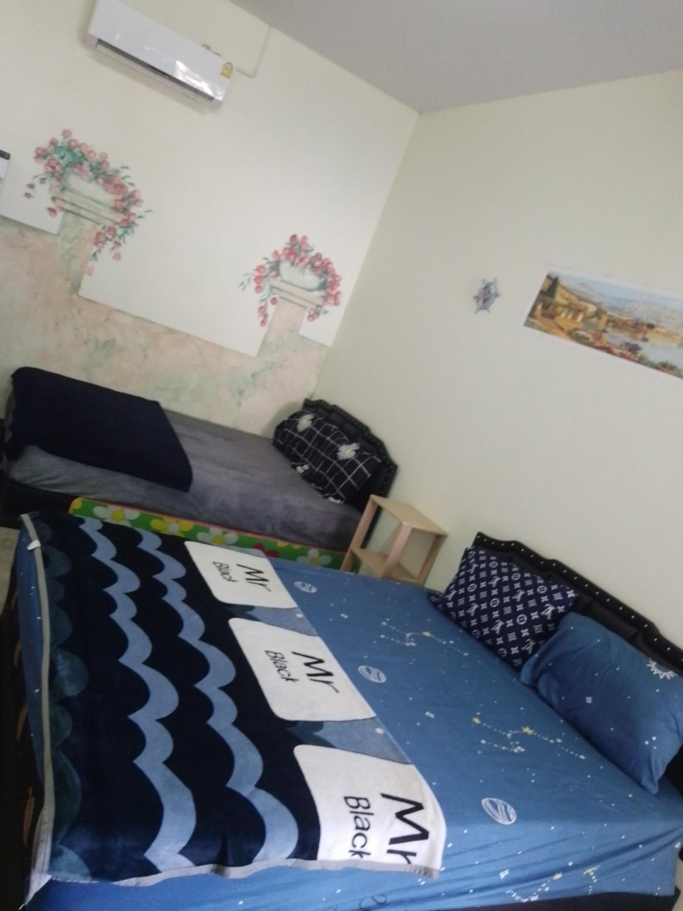 Double or Twin Room with Bathroom - Photo 4