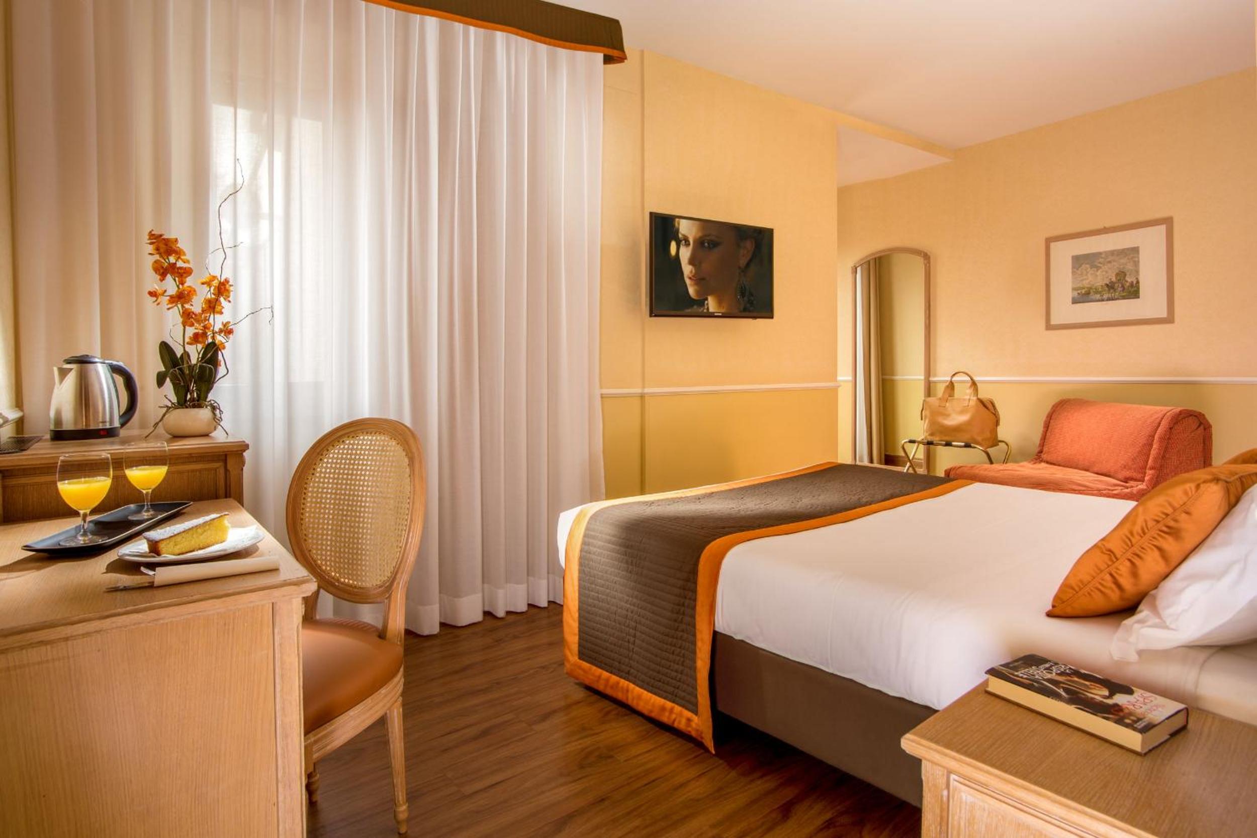Economy Double Room photo 1