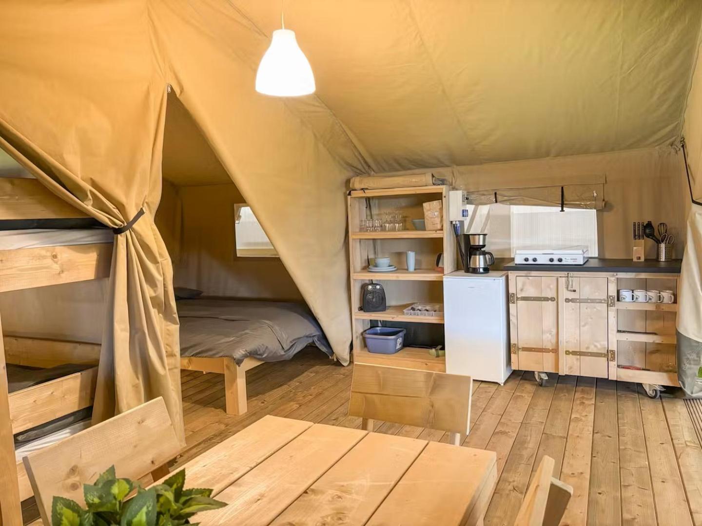 Tent - Photo 4