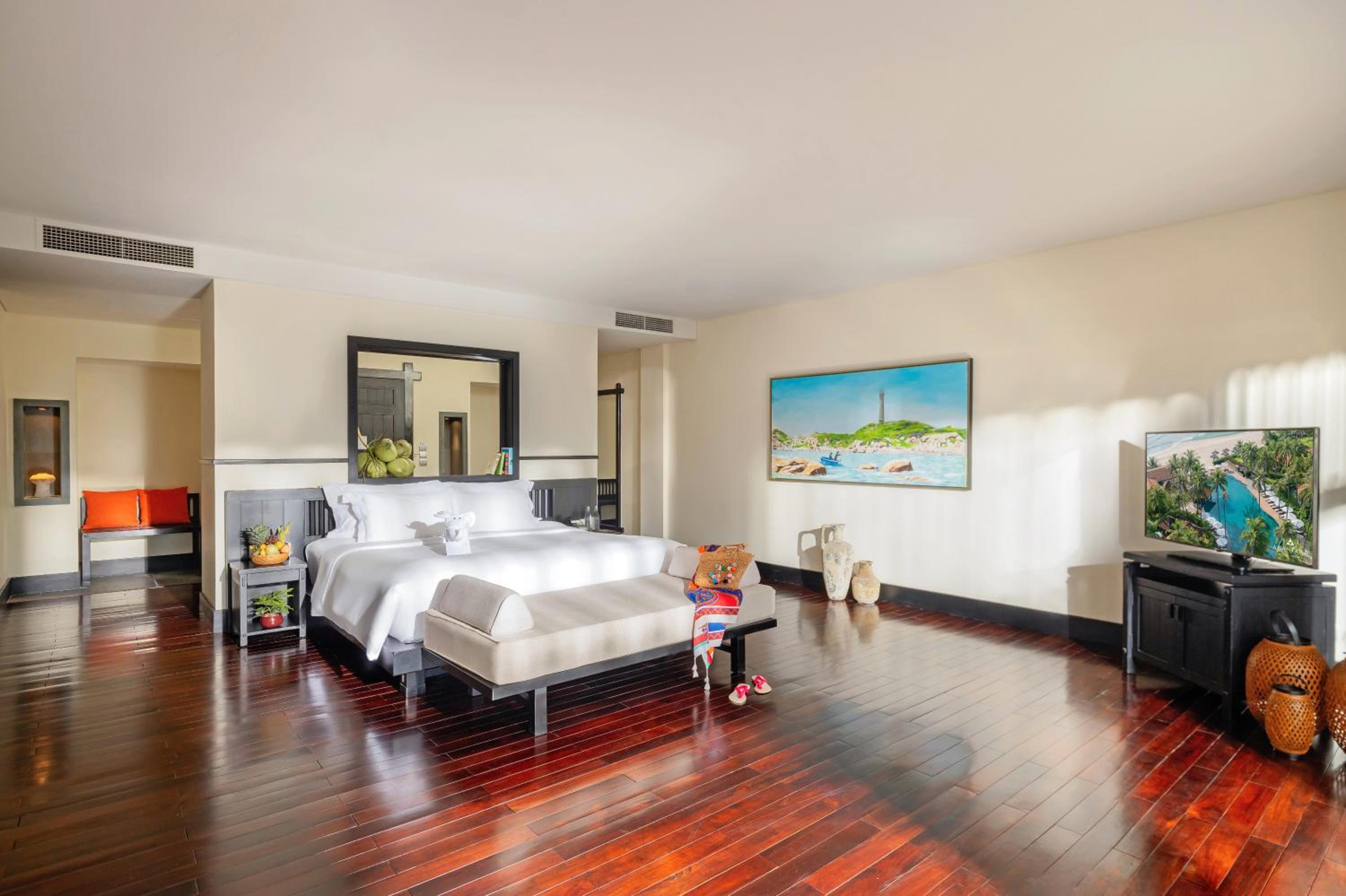 Ocean Suite - Photo 3