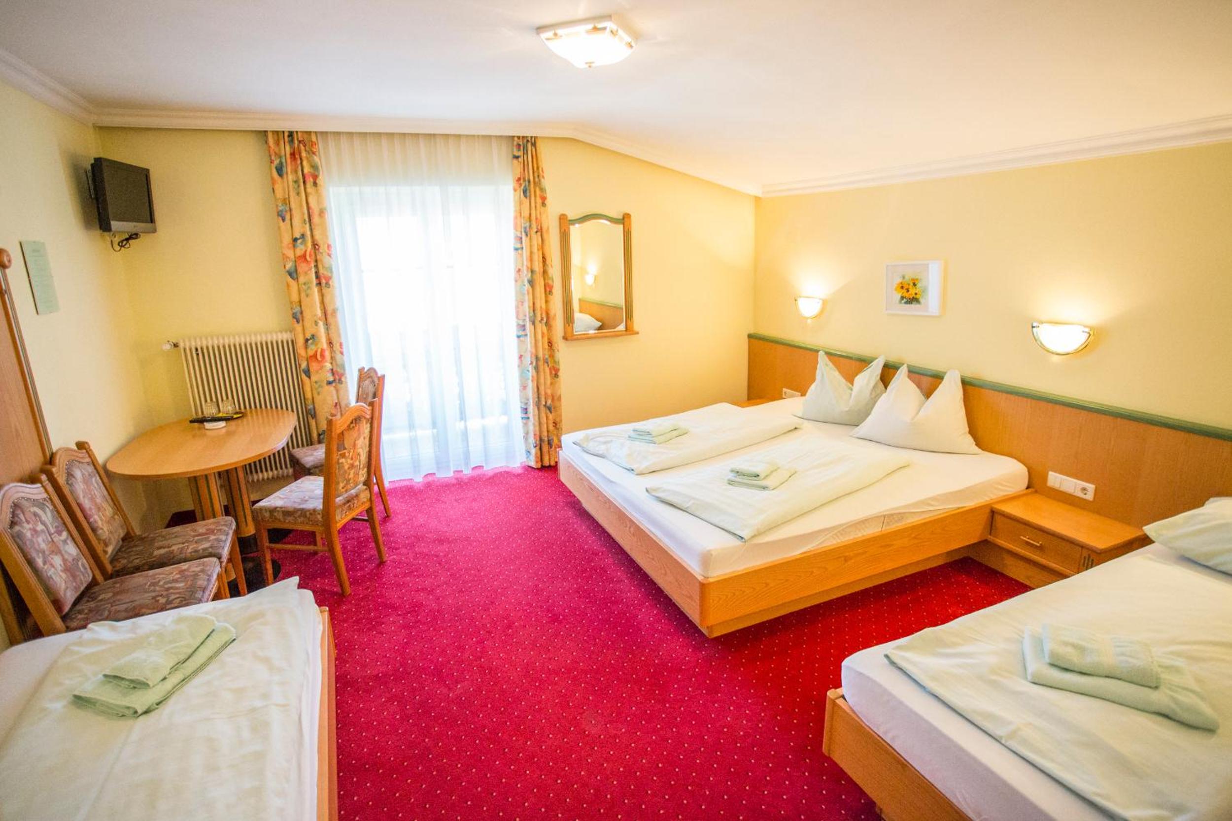 Triple Room photo 2