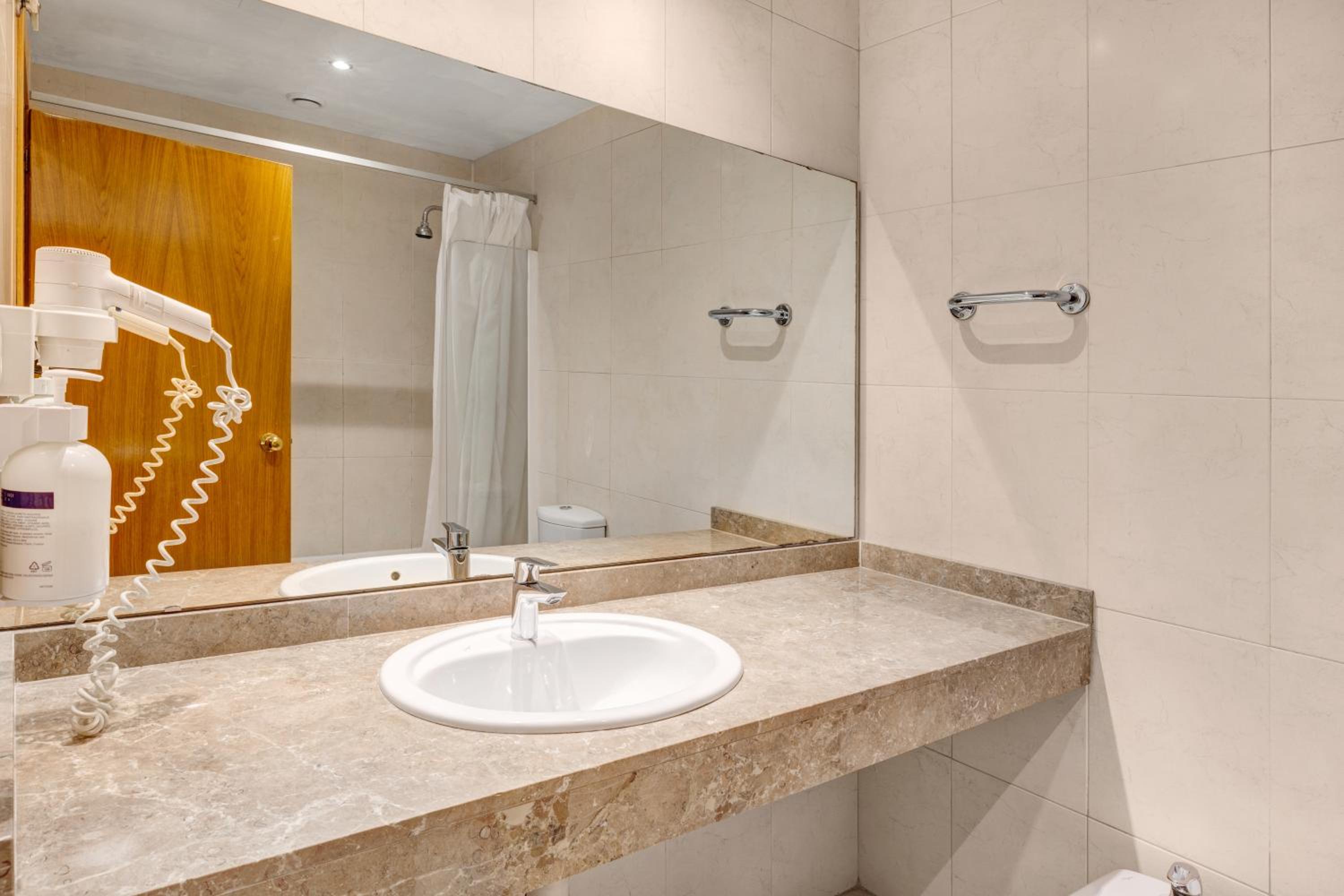 Superior Double Room - Photo 4