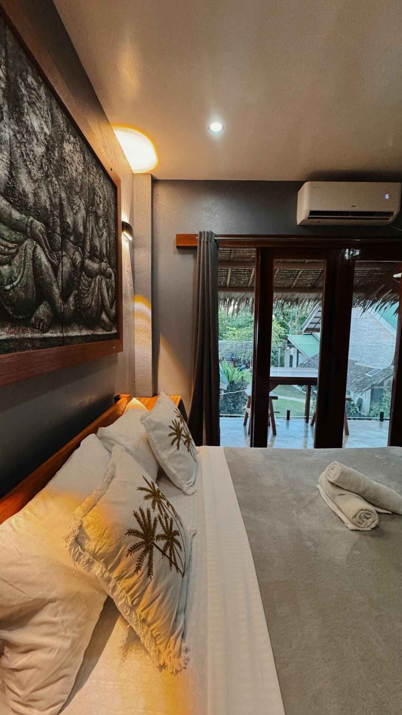 Deluxe Double Room - Photo 12