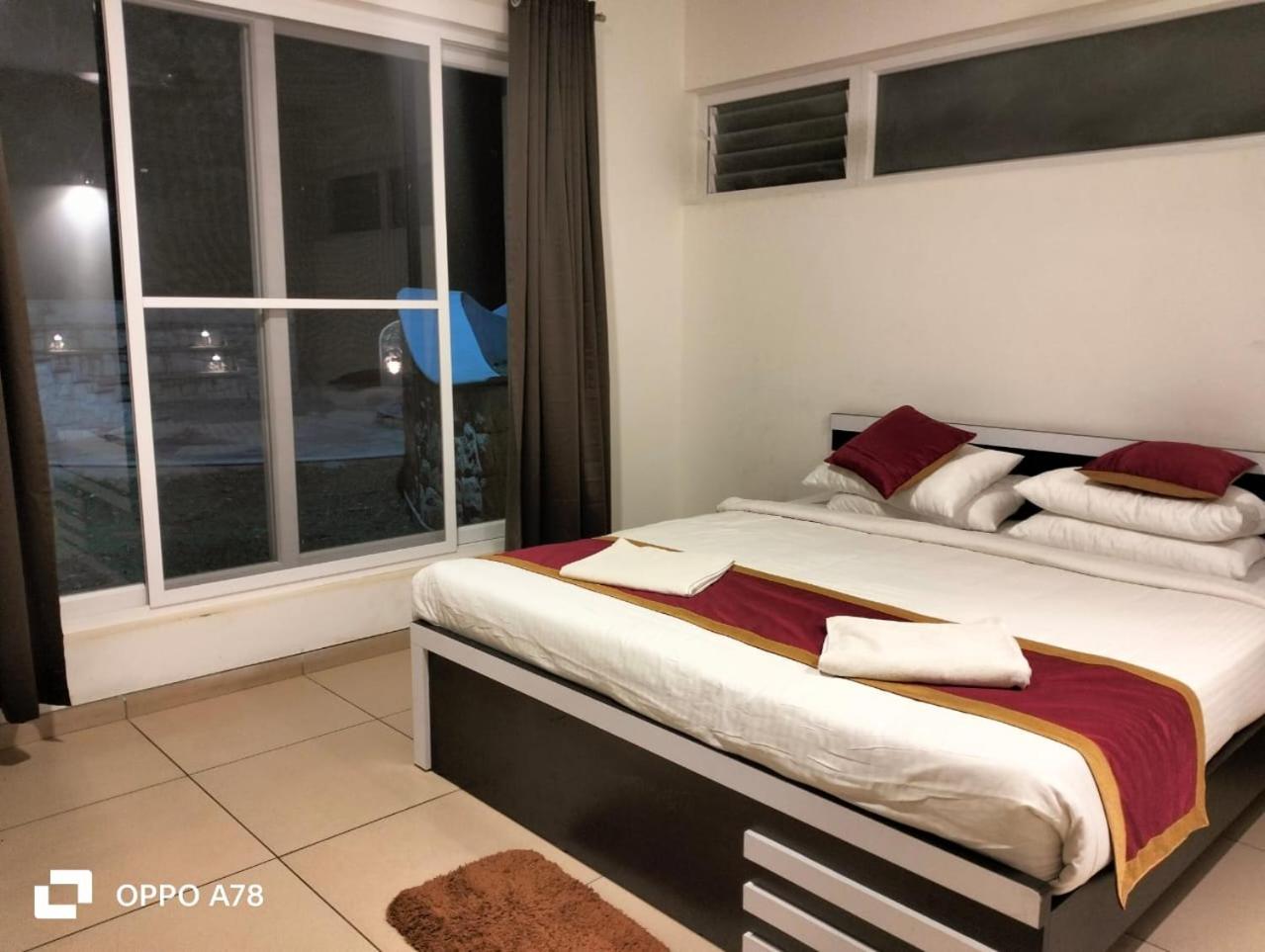 Deluxe Suite - Photo 1