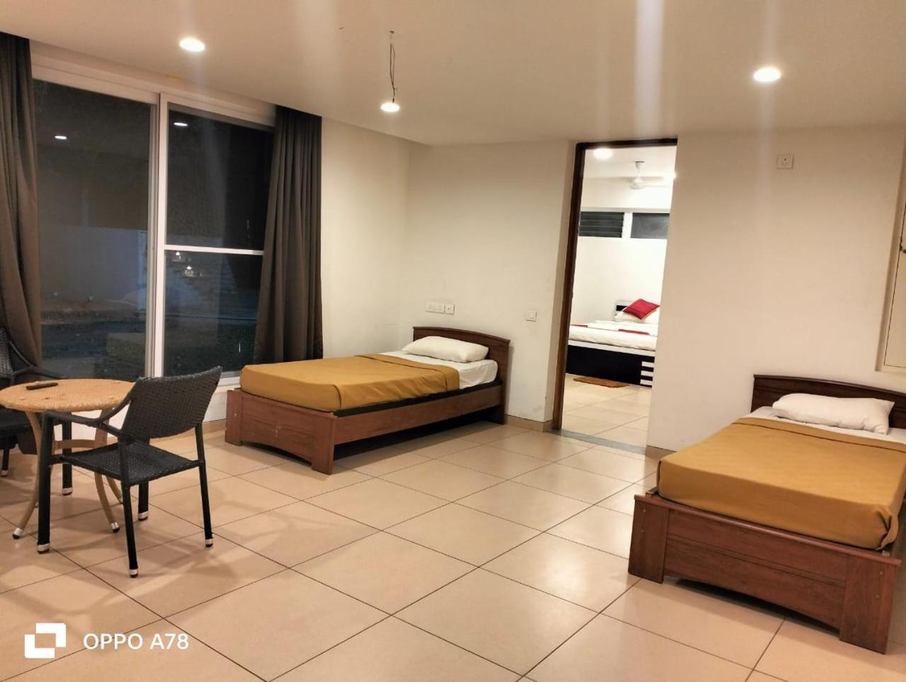 Deluxe Suite - Photo 2