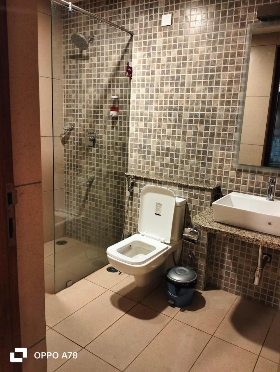 Deluxe Suite - Photo 3