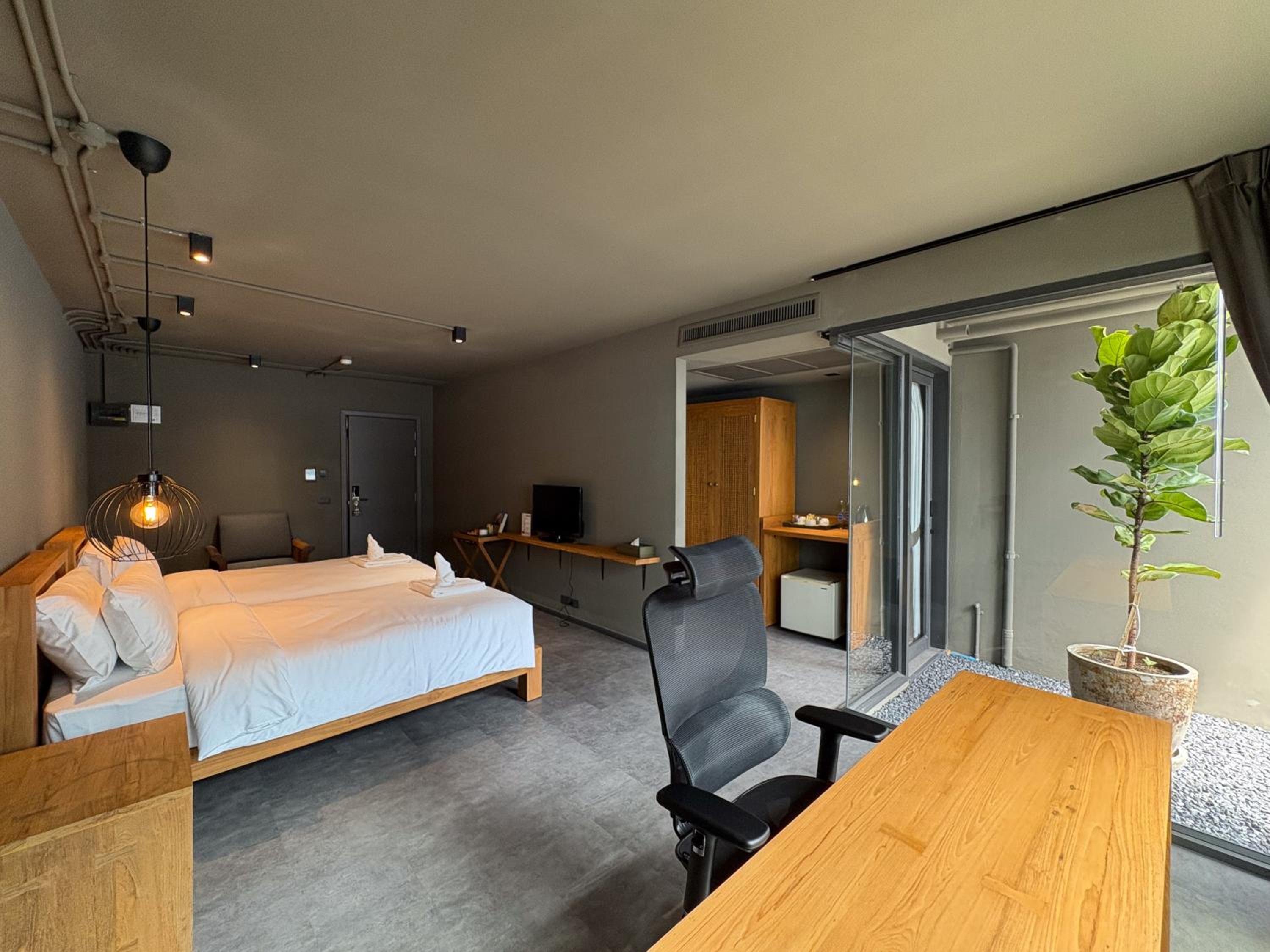 Deluxe Twin Room photo 3