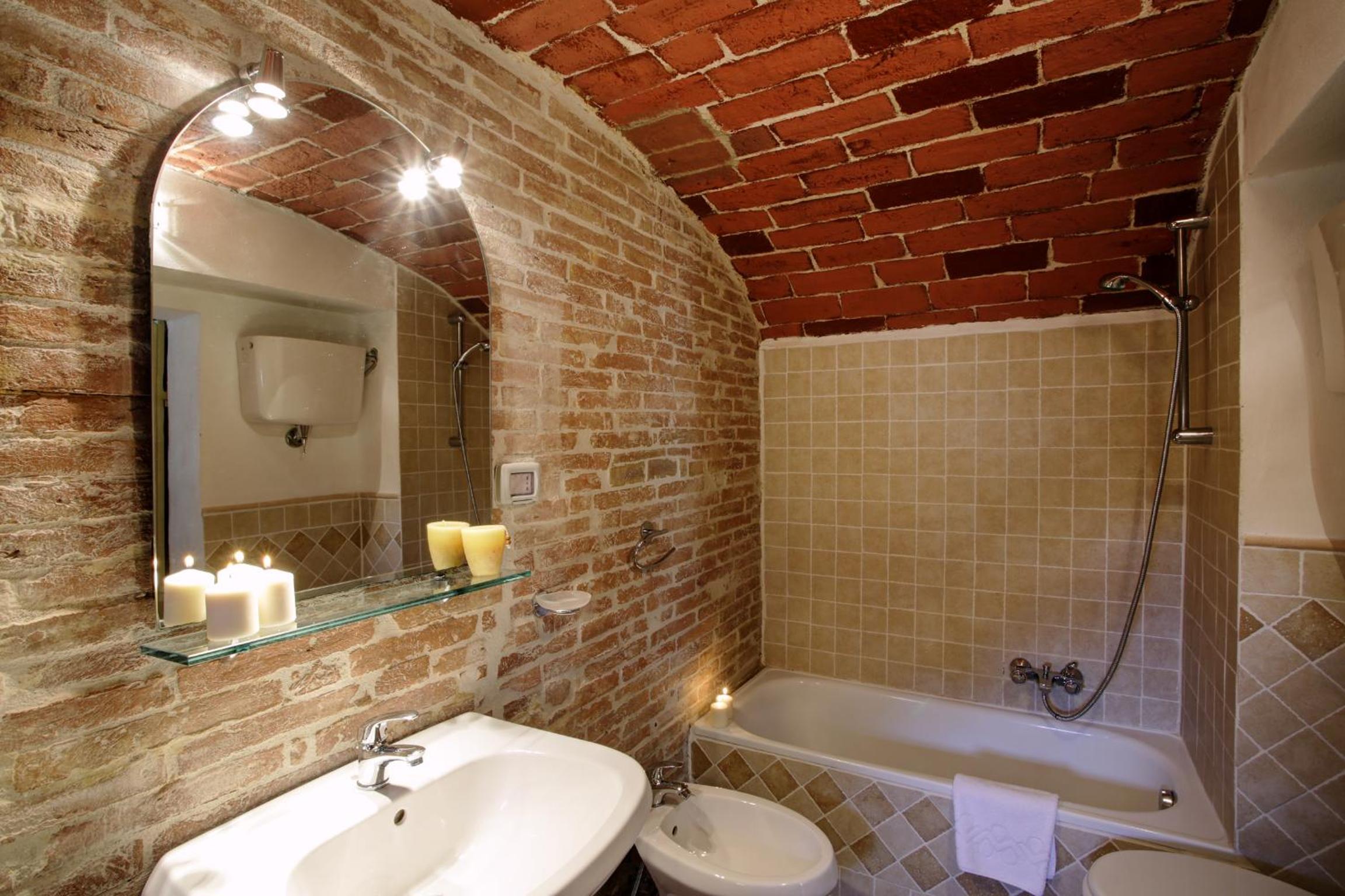 Exclusive Penthouse photo 3