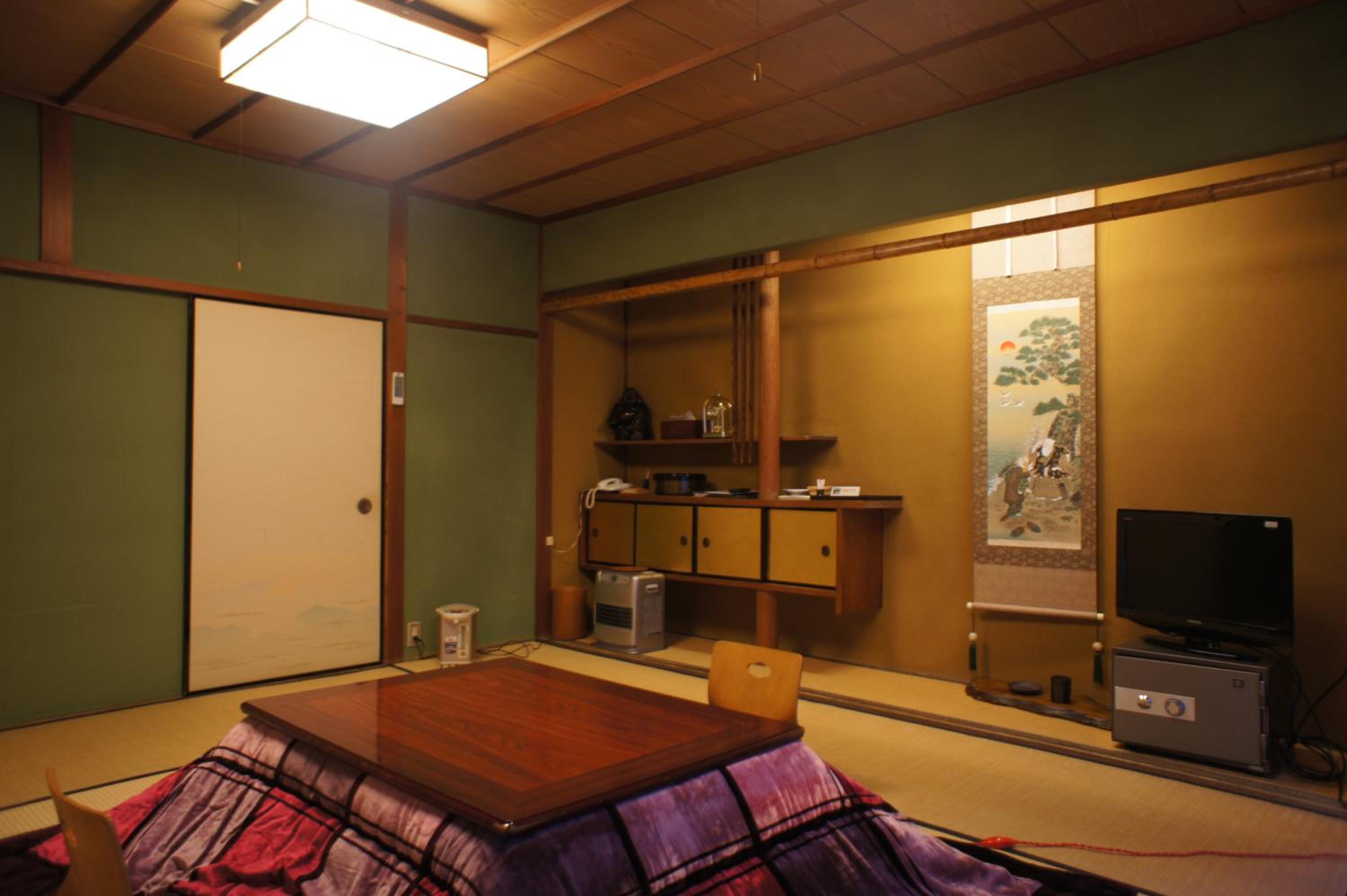 Japanese-Style Room - East Building - Photo 4