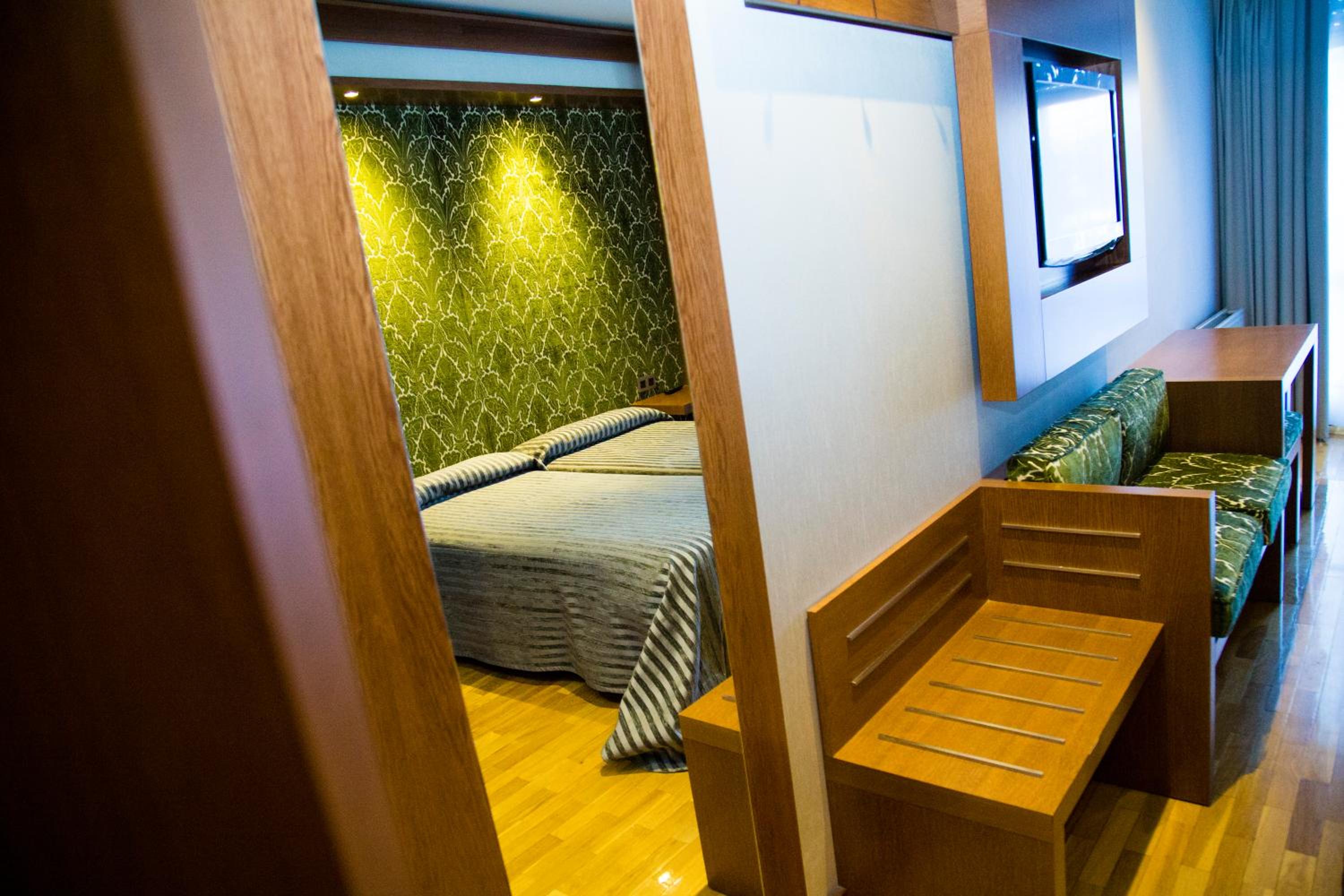 Double Room - Photo 3