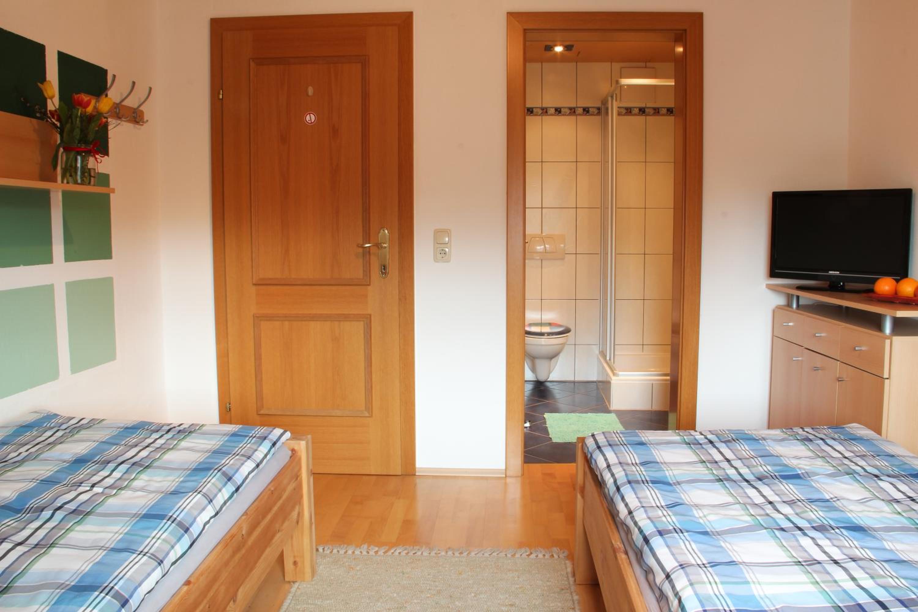 Single Room photo 2