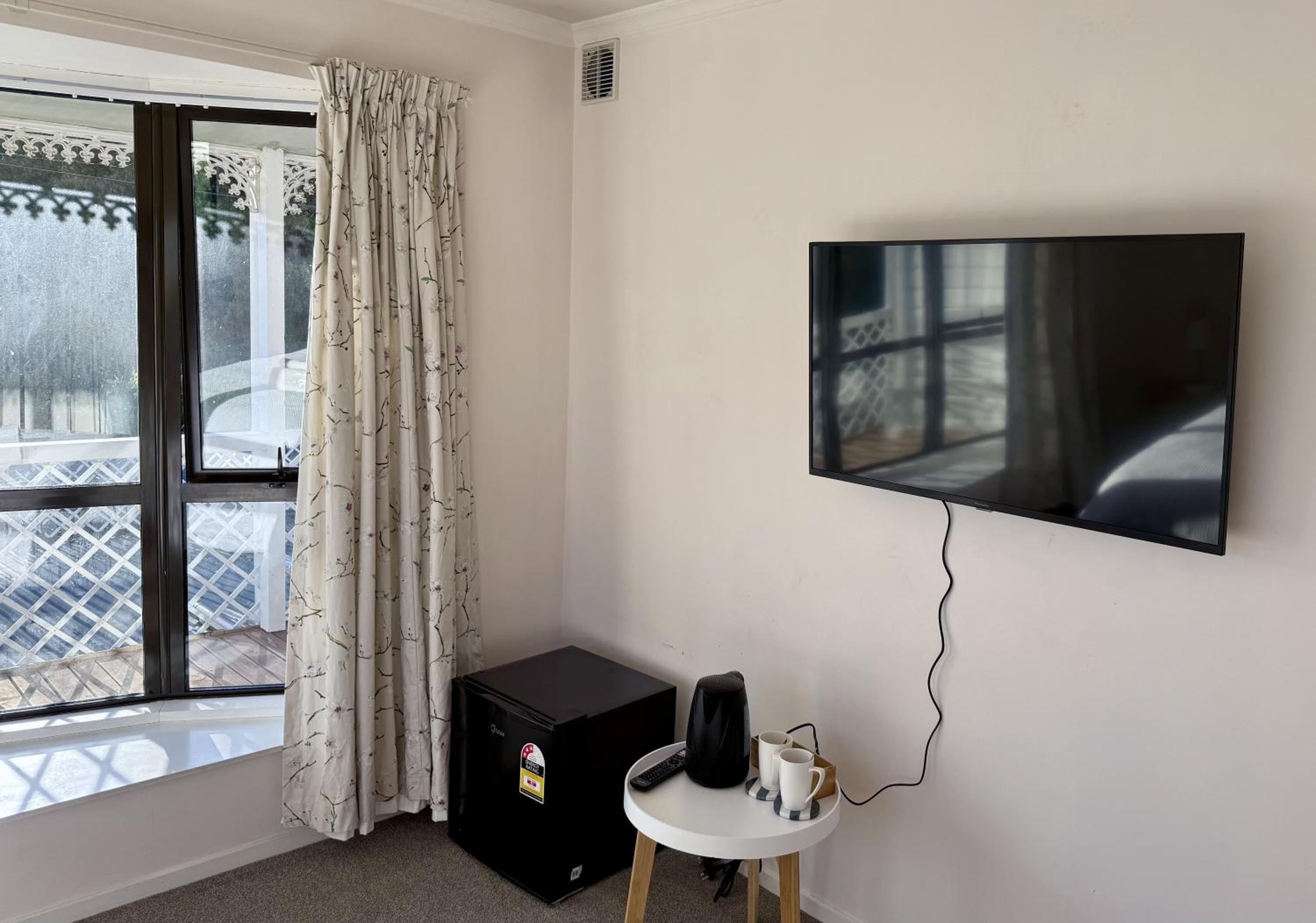 King Room with Garden View - Photo 12