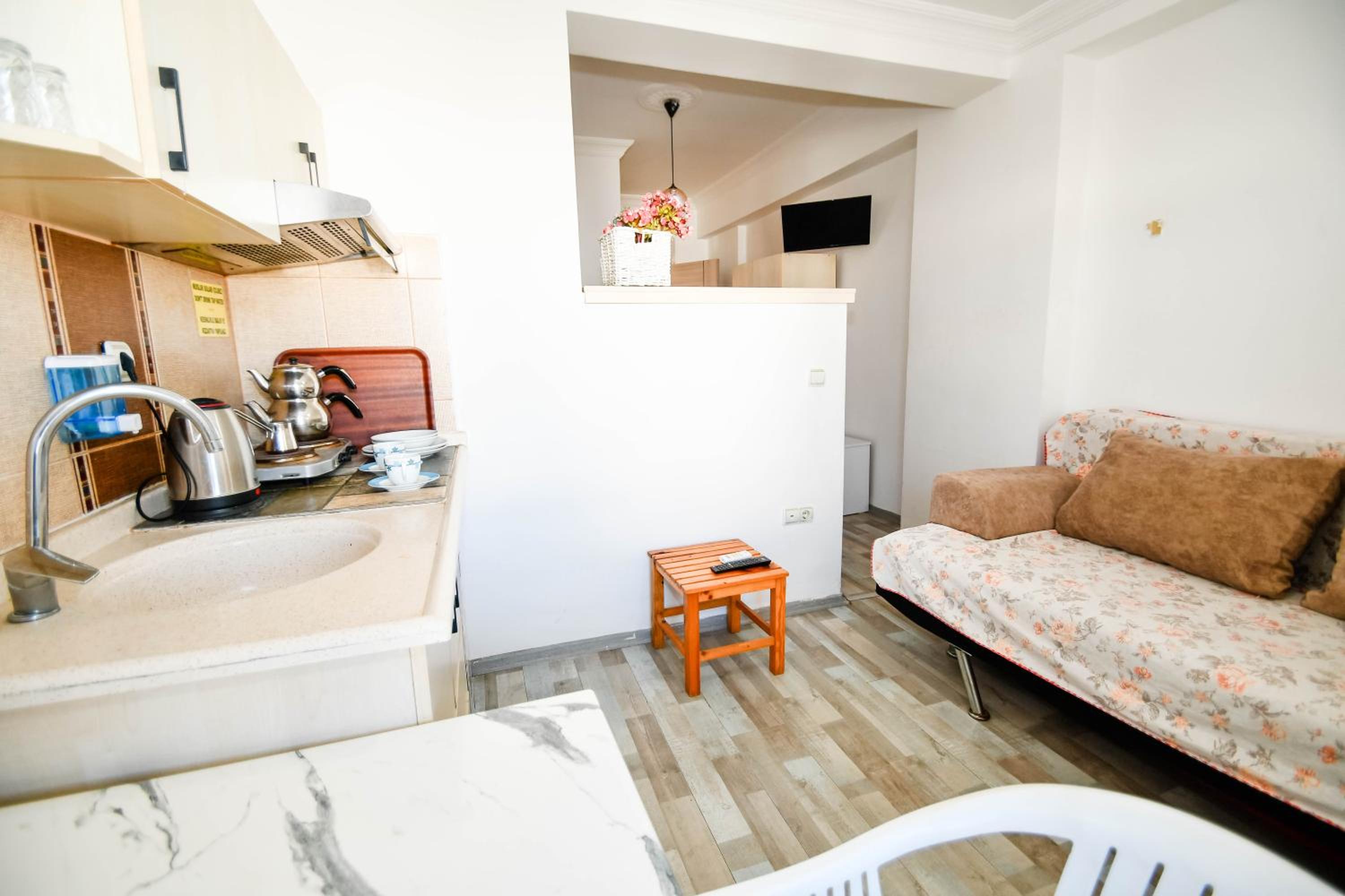 Superior Triple Room photo 3