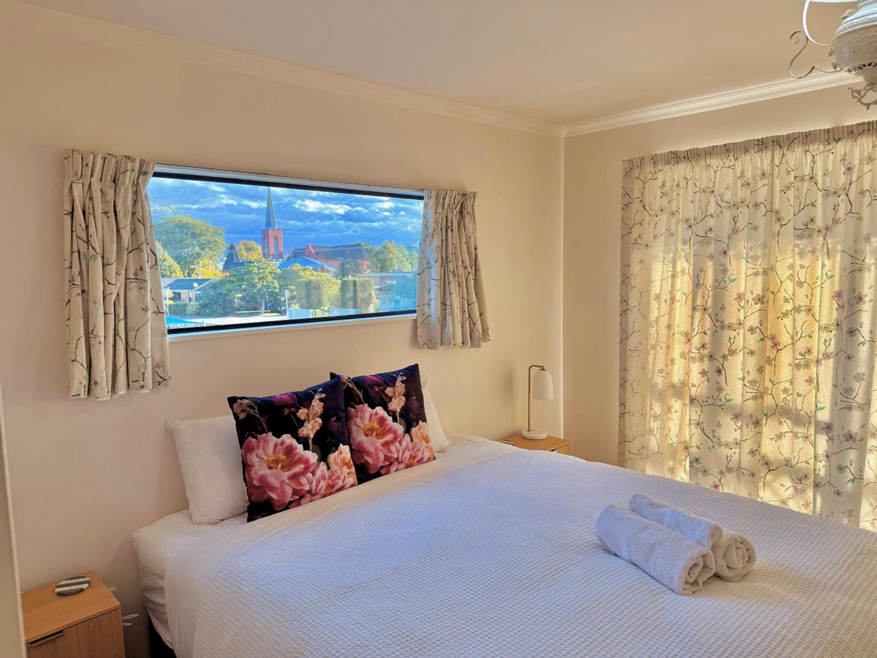 King Room with Garden View - Photo 2