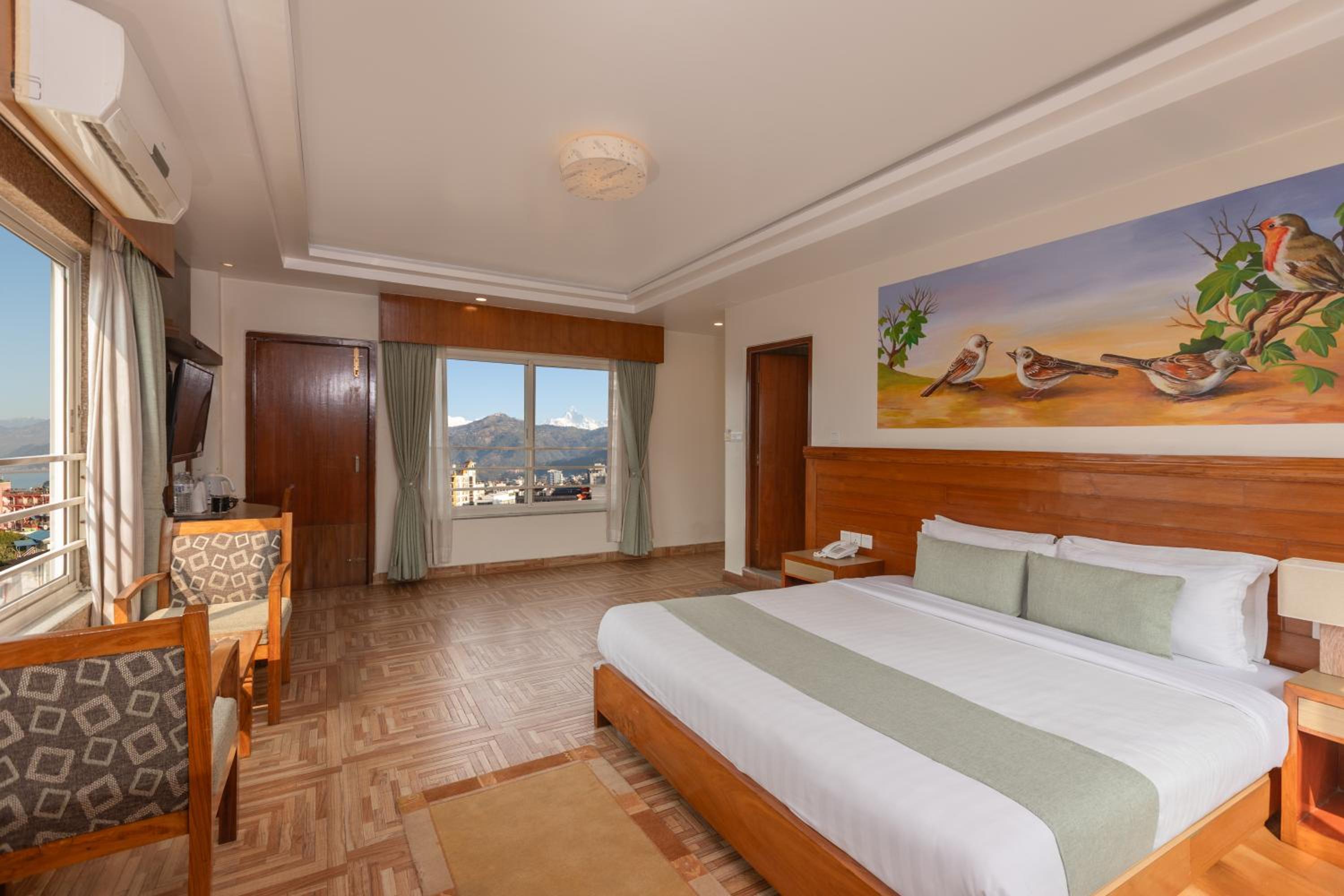 Deluxe Double or Twin Room with Mountain View - Photo 3