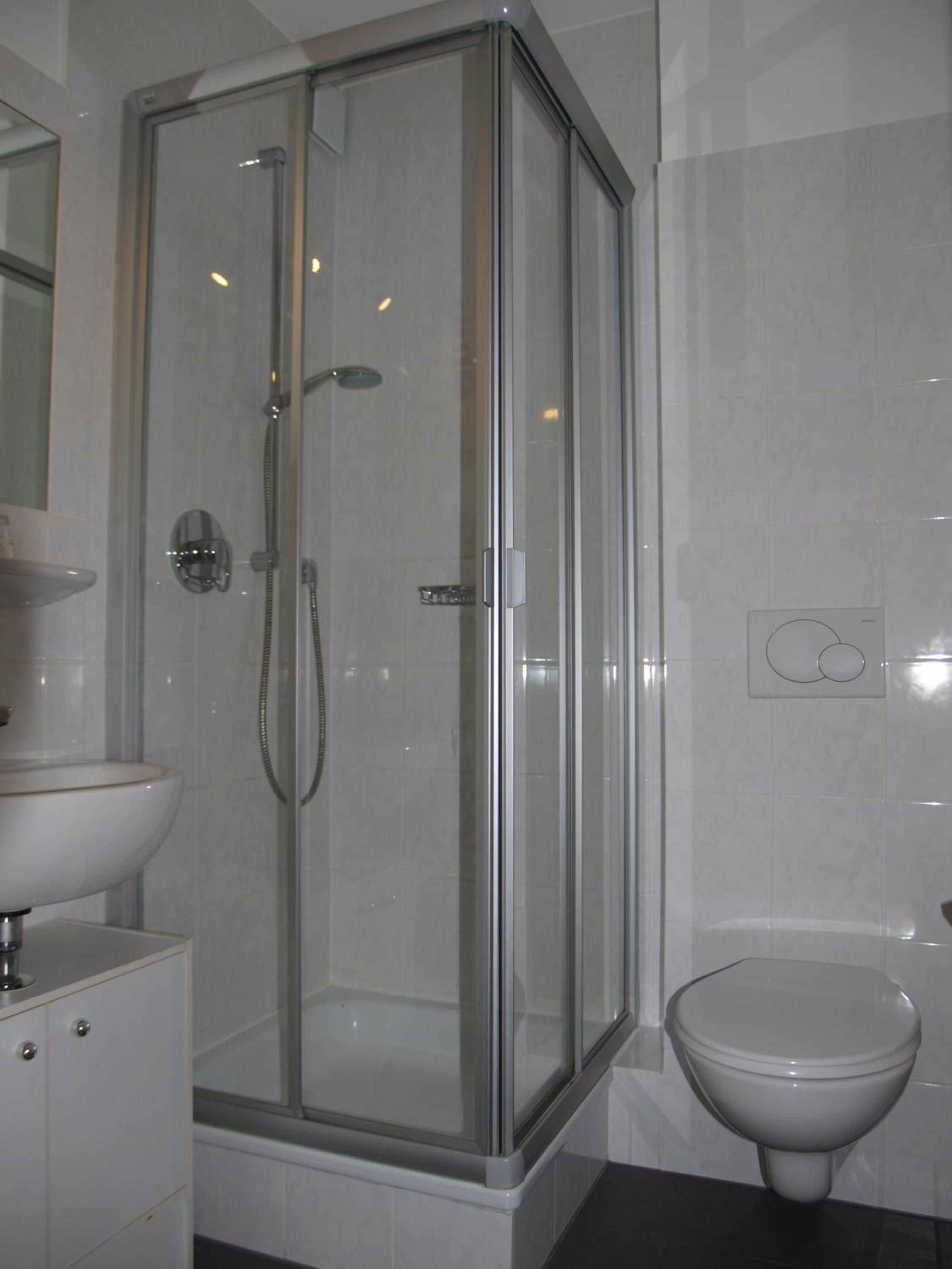 Standard Double Room - Photo 7