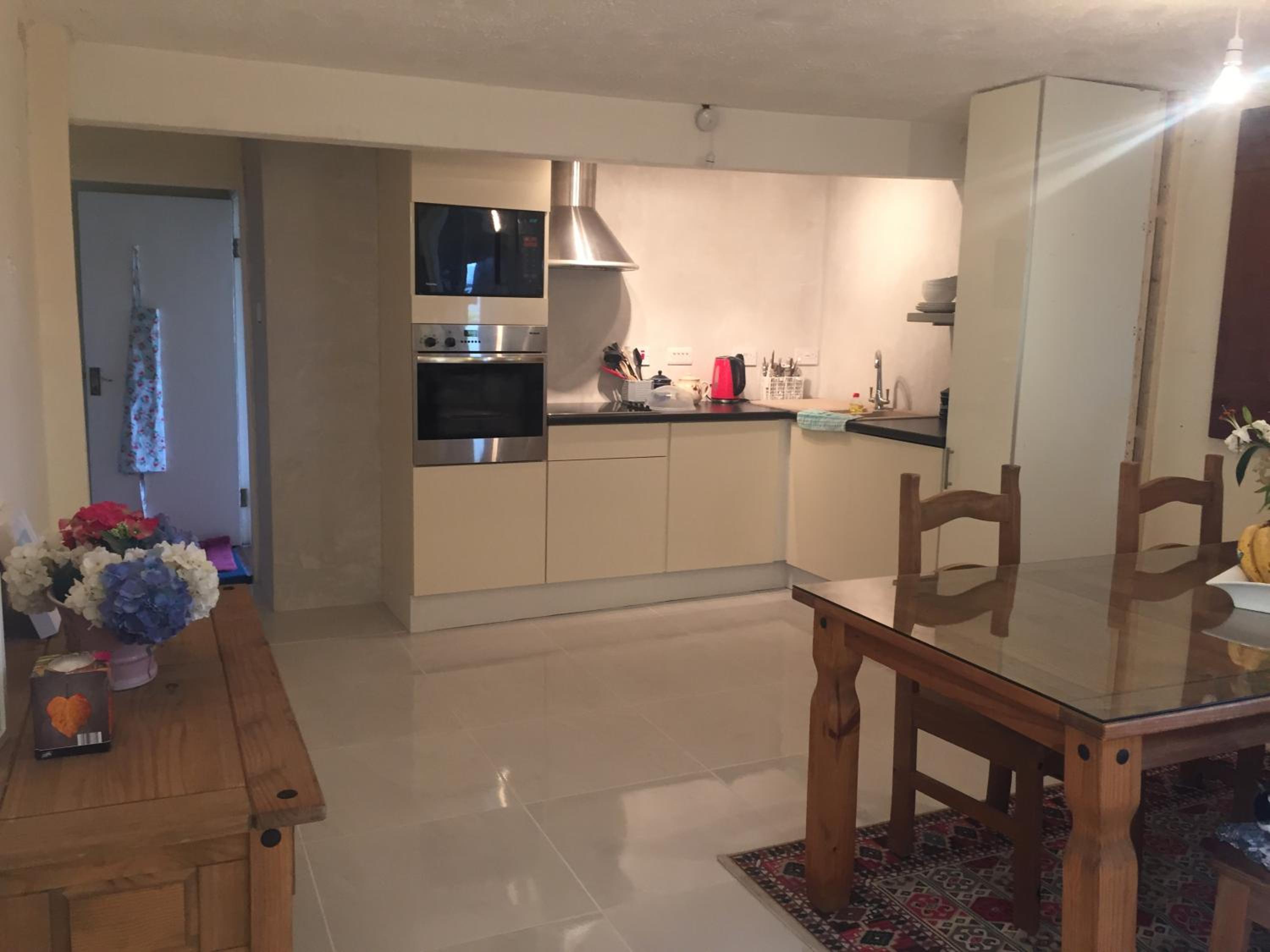 Apartment with Terrace - Photo 11