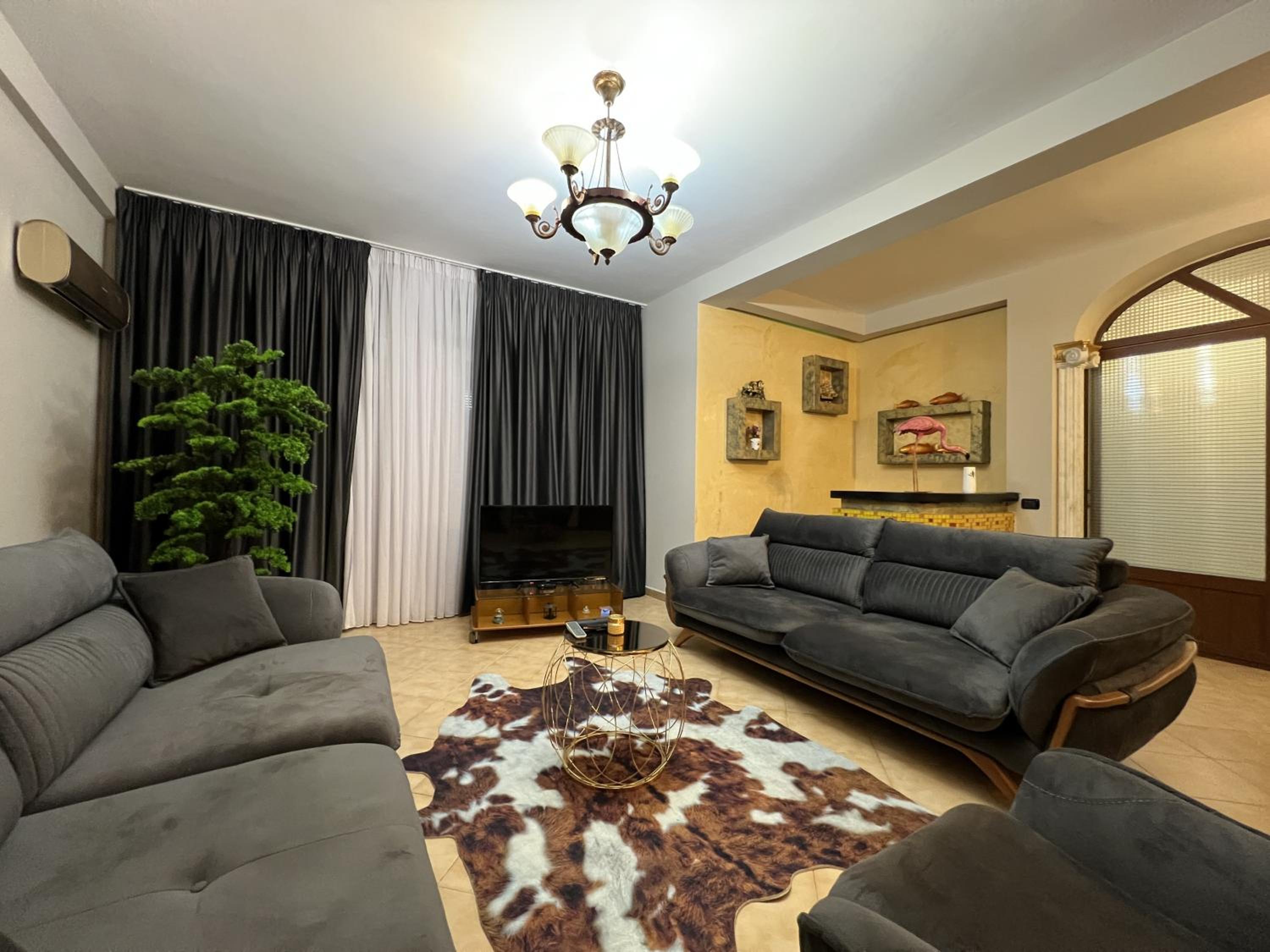 Deluxe Two-Bedroom Apartment with Garden View
