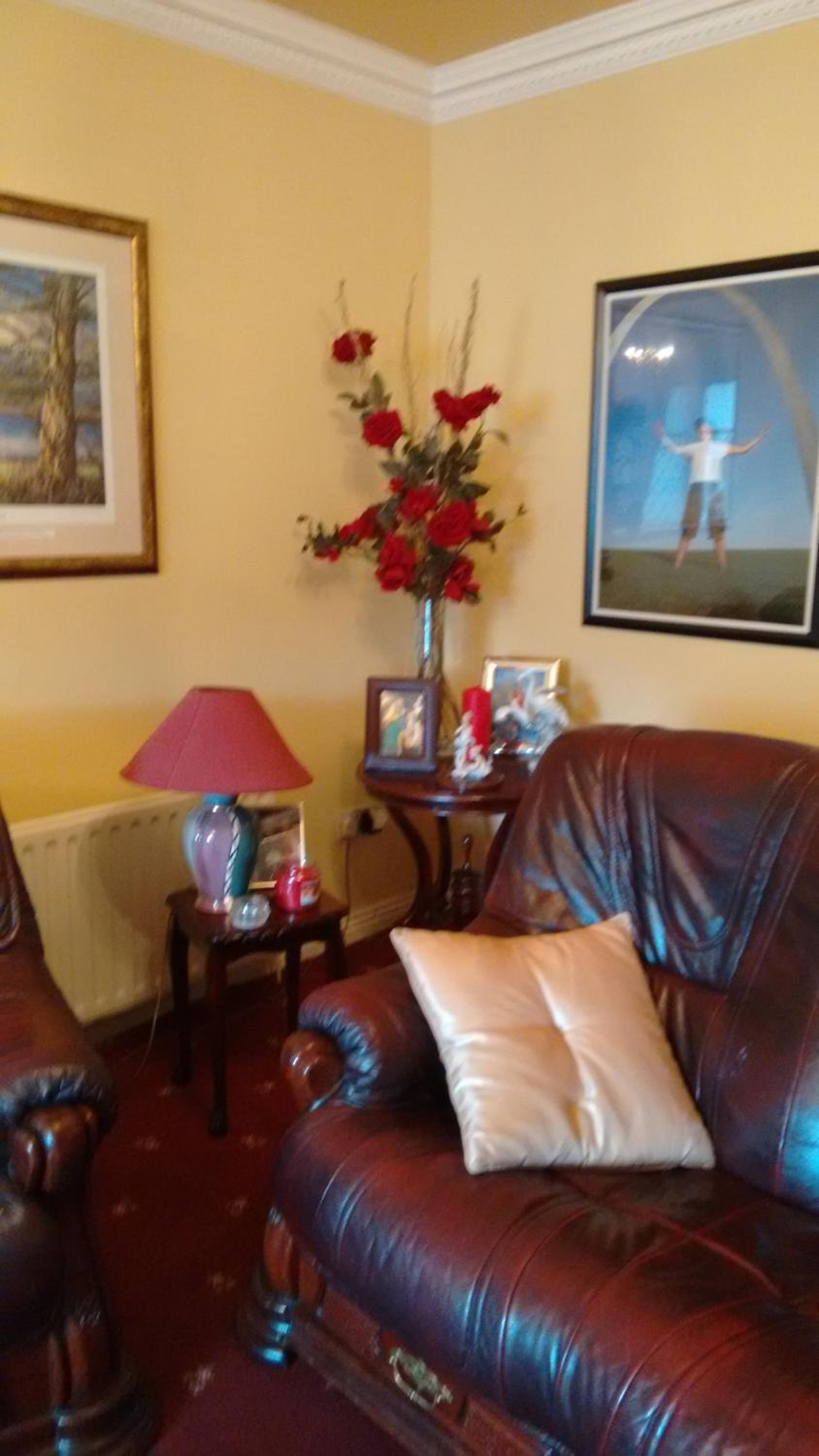 Twin Room with Private Bathroom - Photo 7