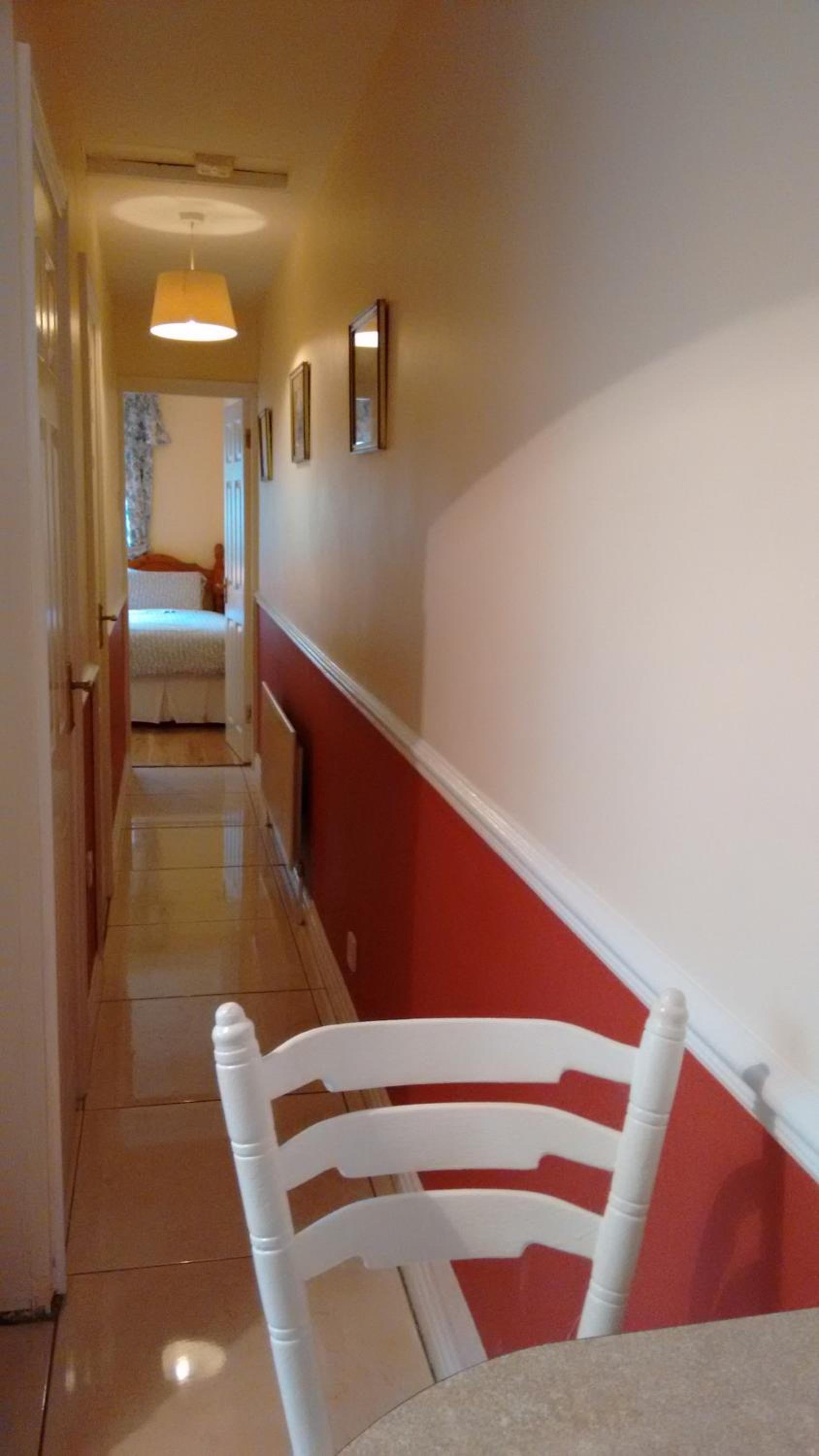 Twin Room with Private Bathroom - Photo 9