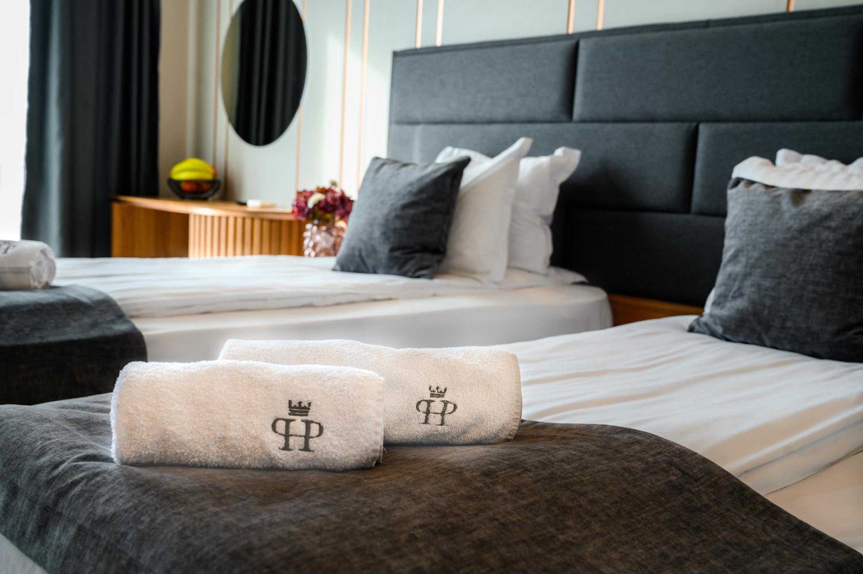 Deluxe Double or Twin Room with Free Spa Access - Photo 3