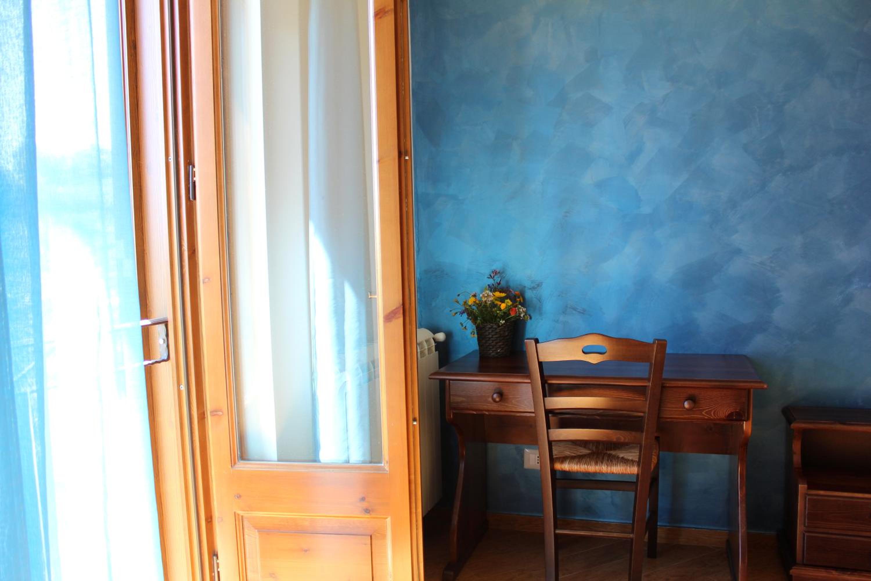 Standard Double Room - Photo 1