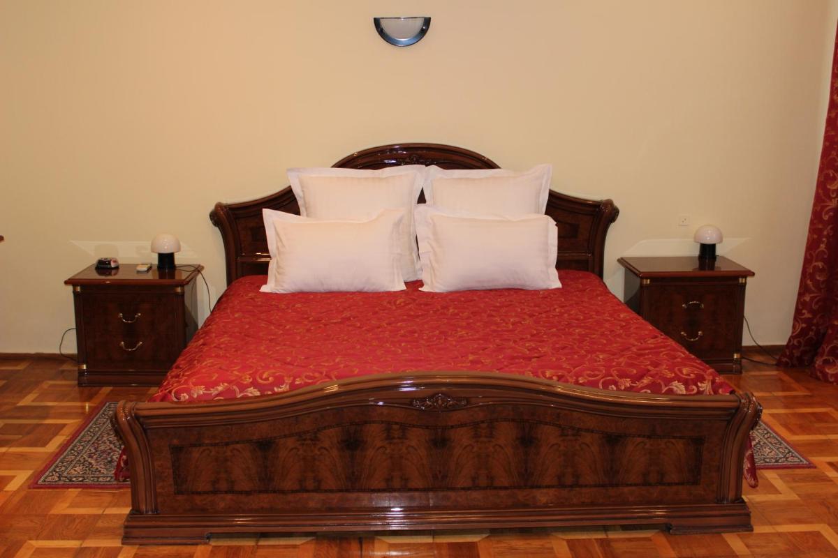 One-Bedroom Suite photo 2