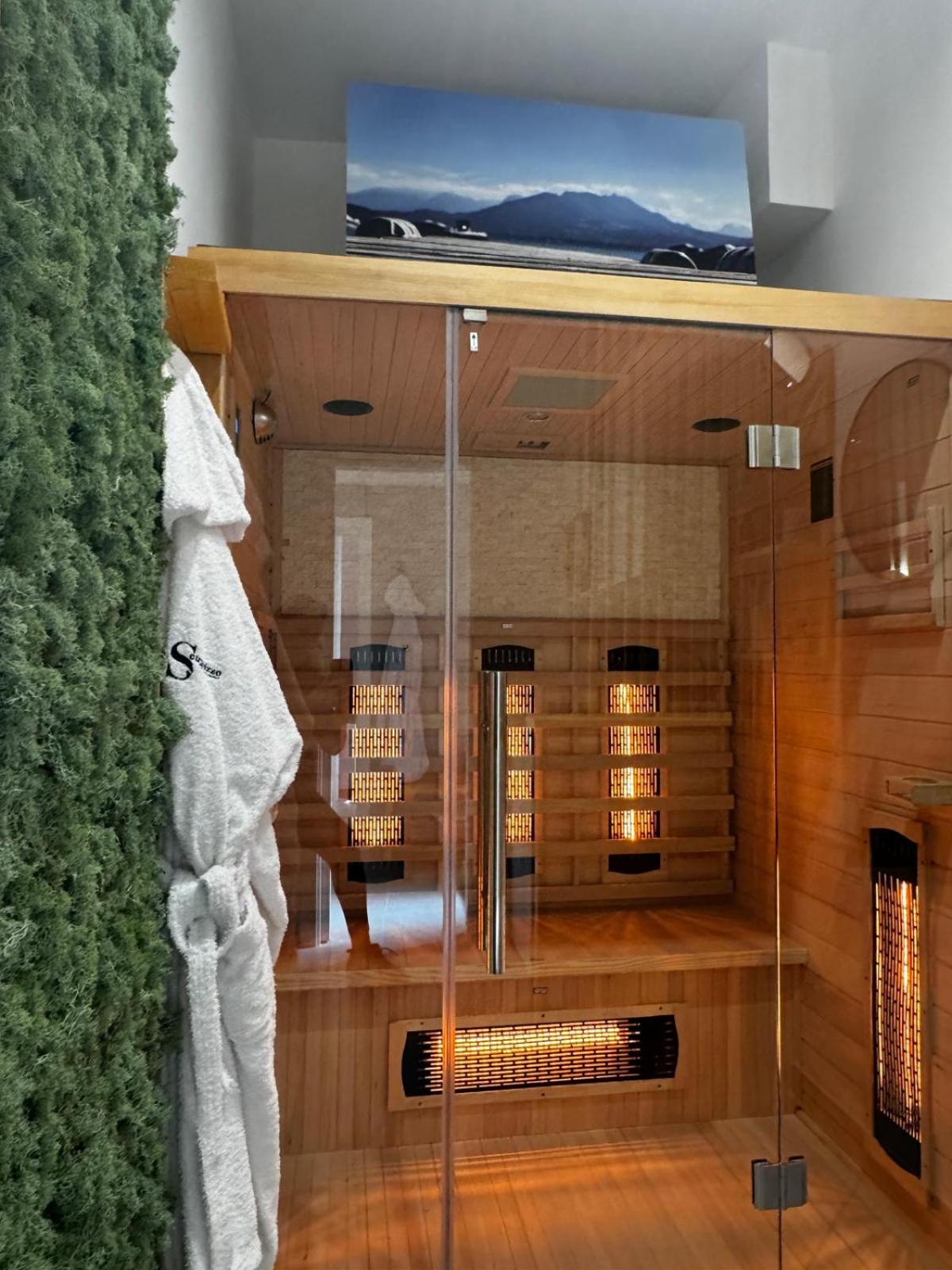 One-Bedroom Apartment with Spa Bath