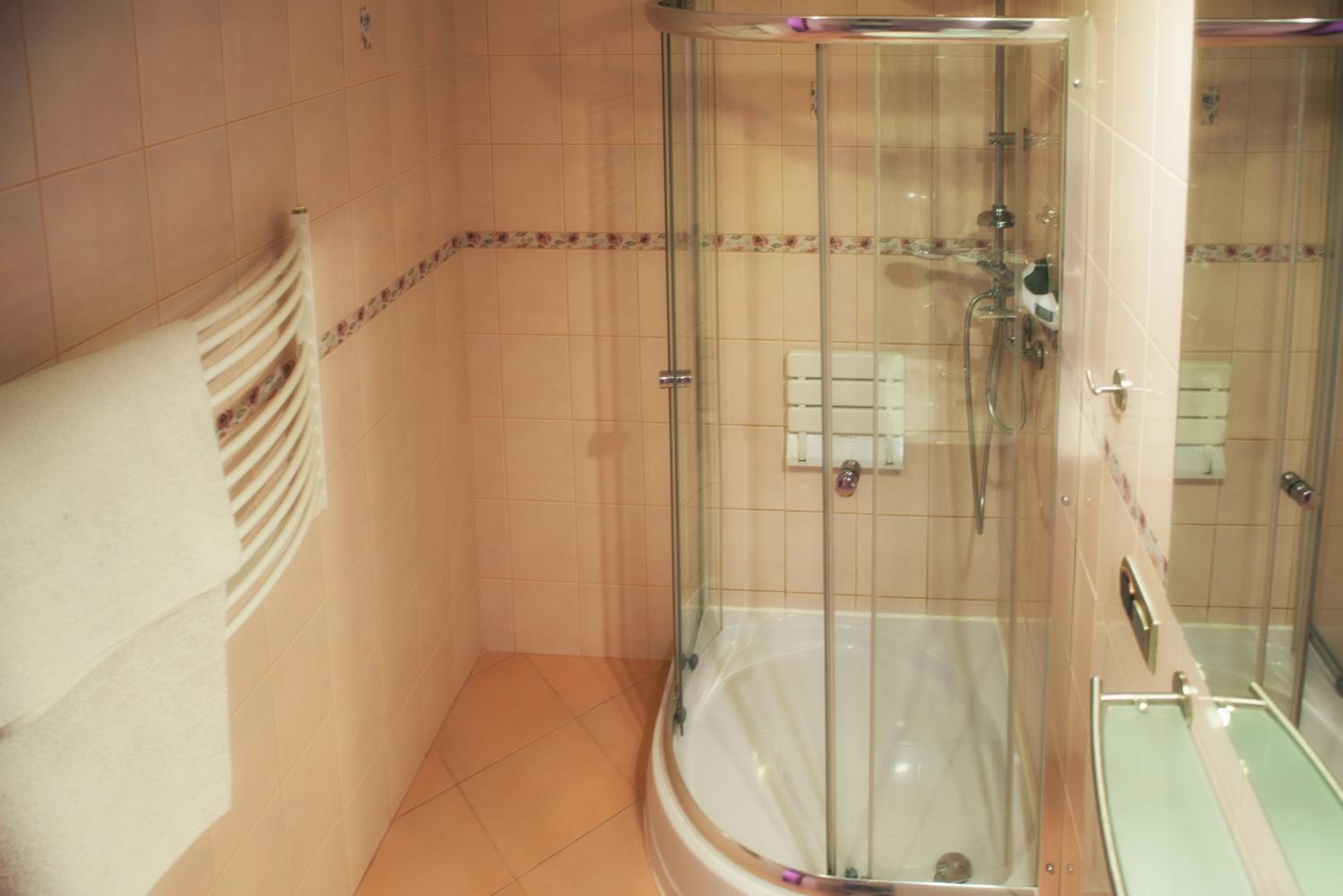 Quadruple Room - Photo 6