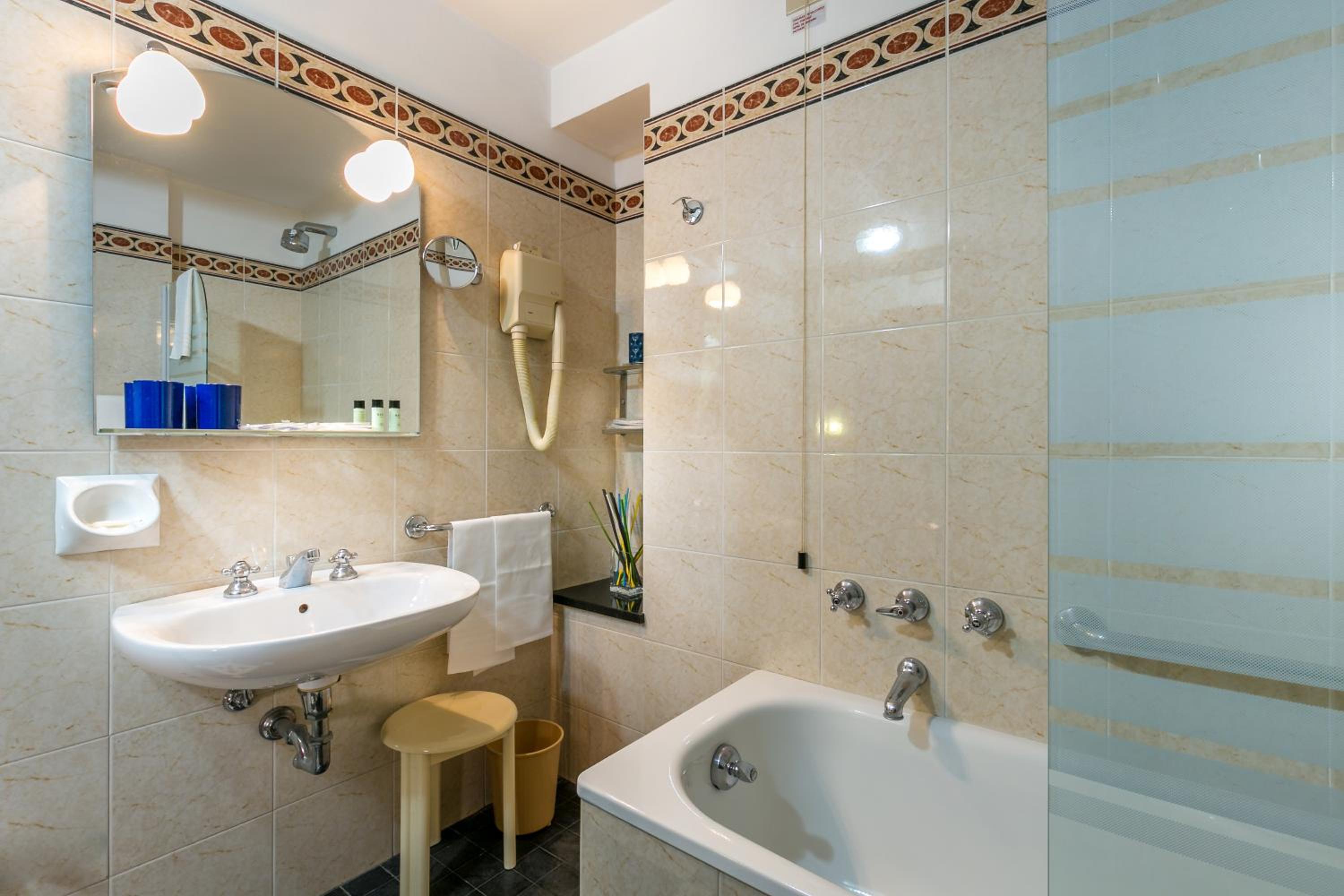 Quadruple Room photo 3