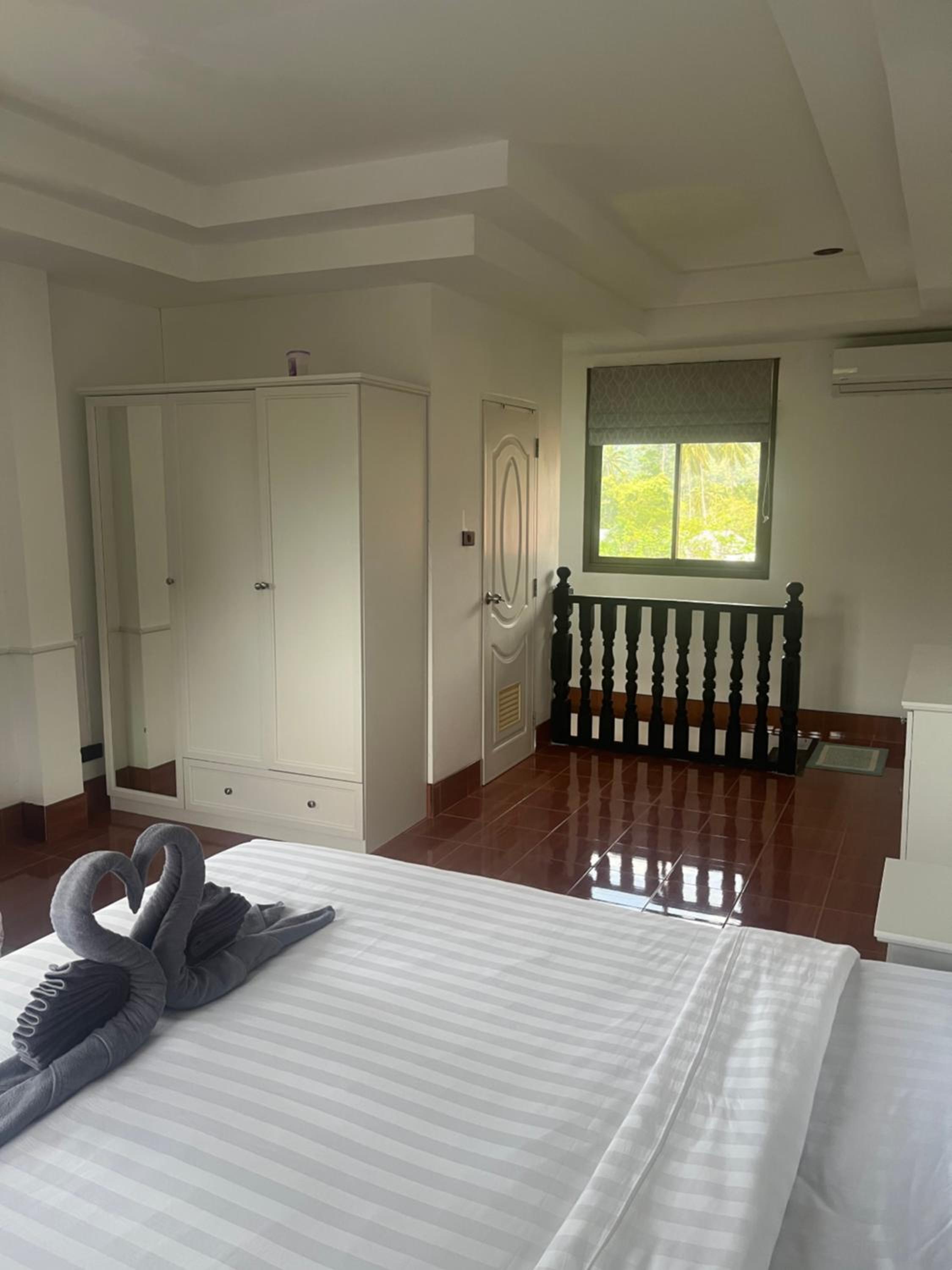 One-Bedroom Apartment with Balcony and Mountain View   - Photo 11