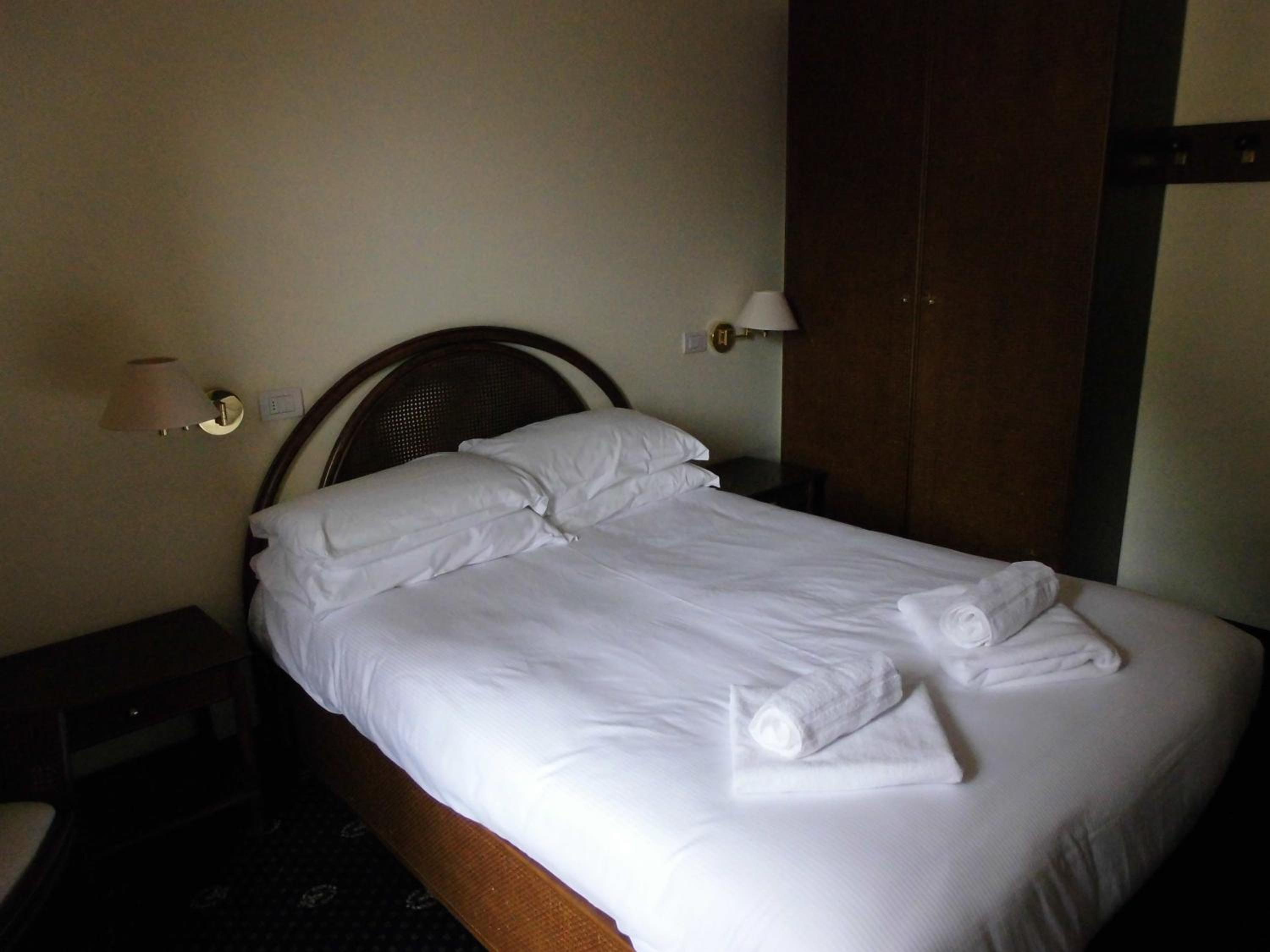Large Single Room photo 3